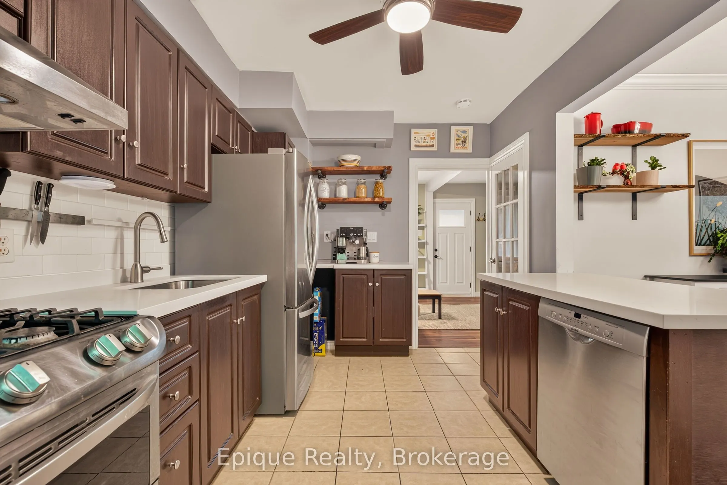 93 Graham Avenue S
