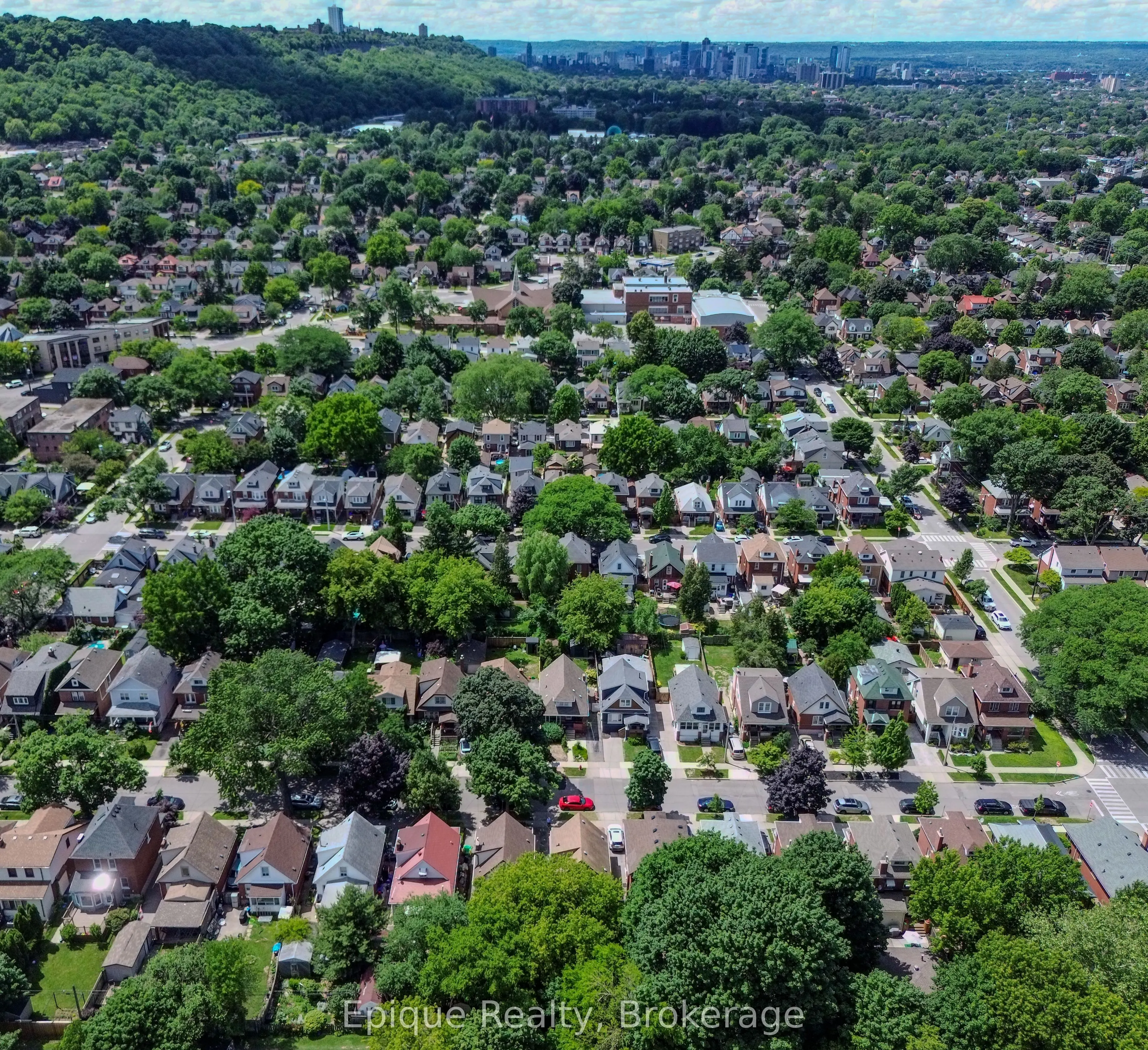93 Graham Avenue S