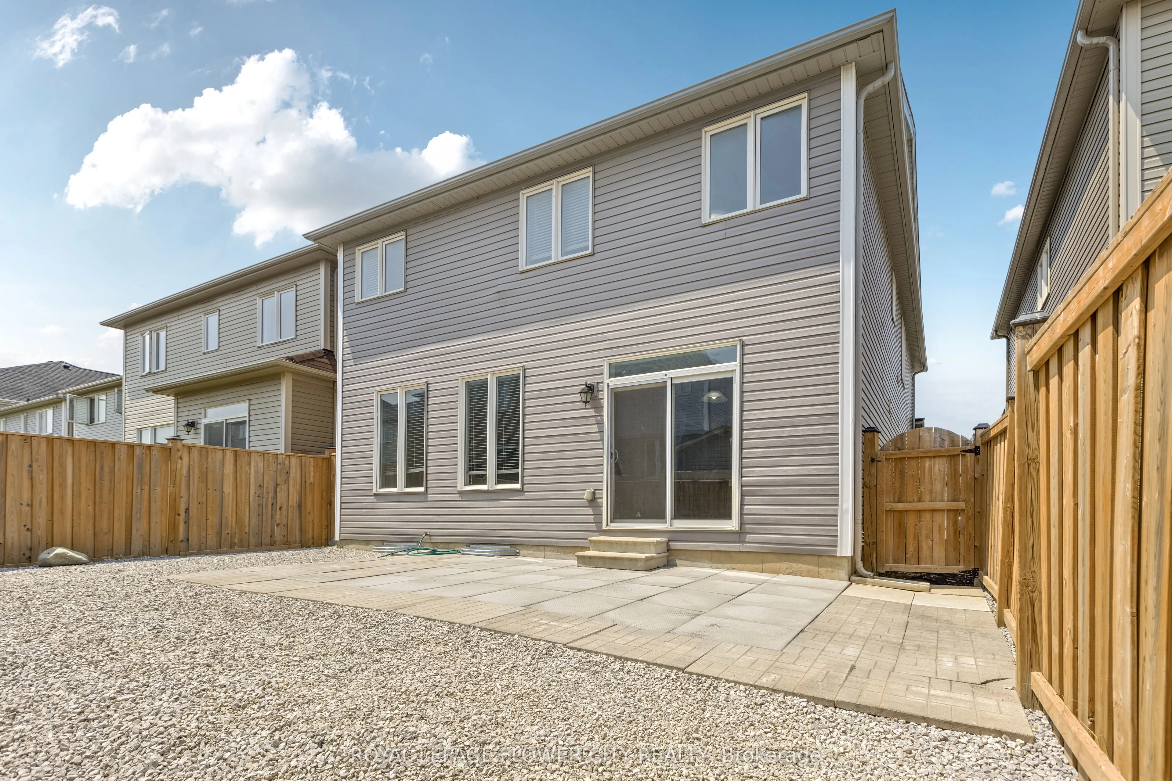 25 Munro Circle