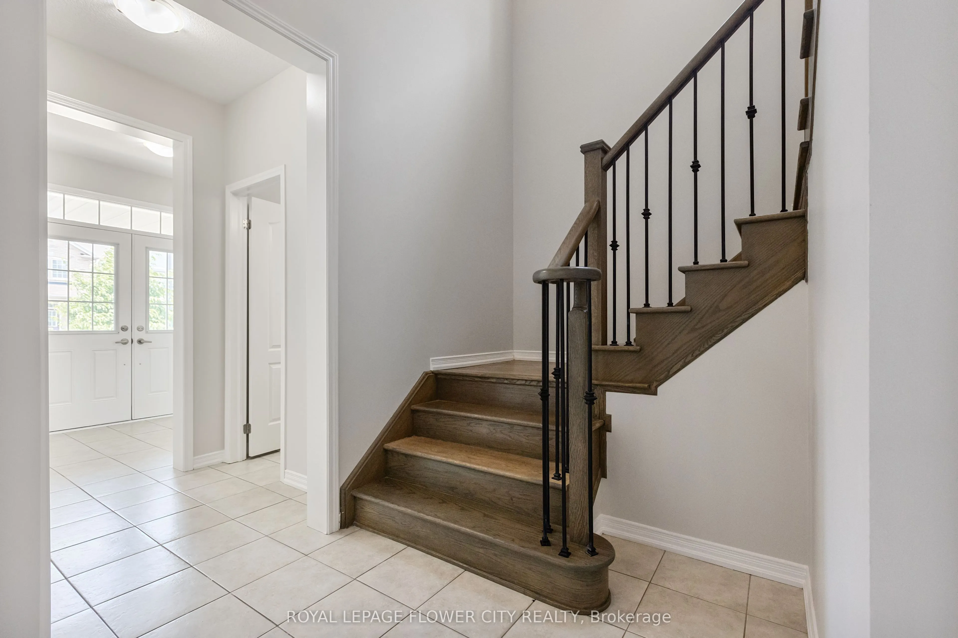 25 Munro Circle