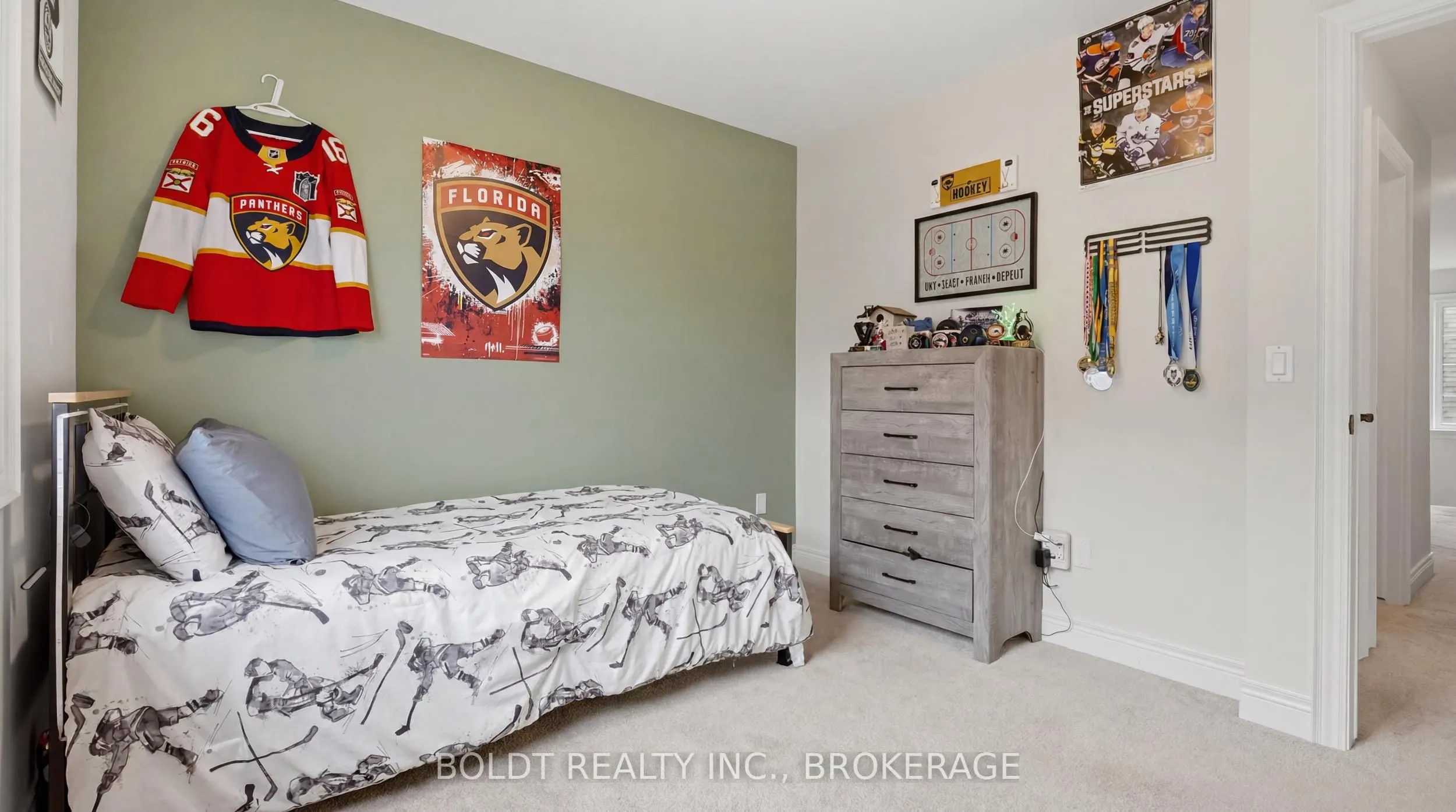 5 Gossen Drive