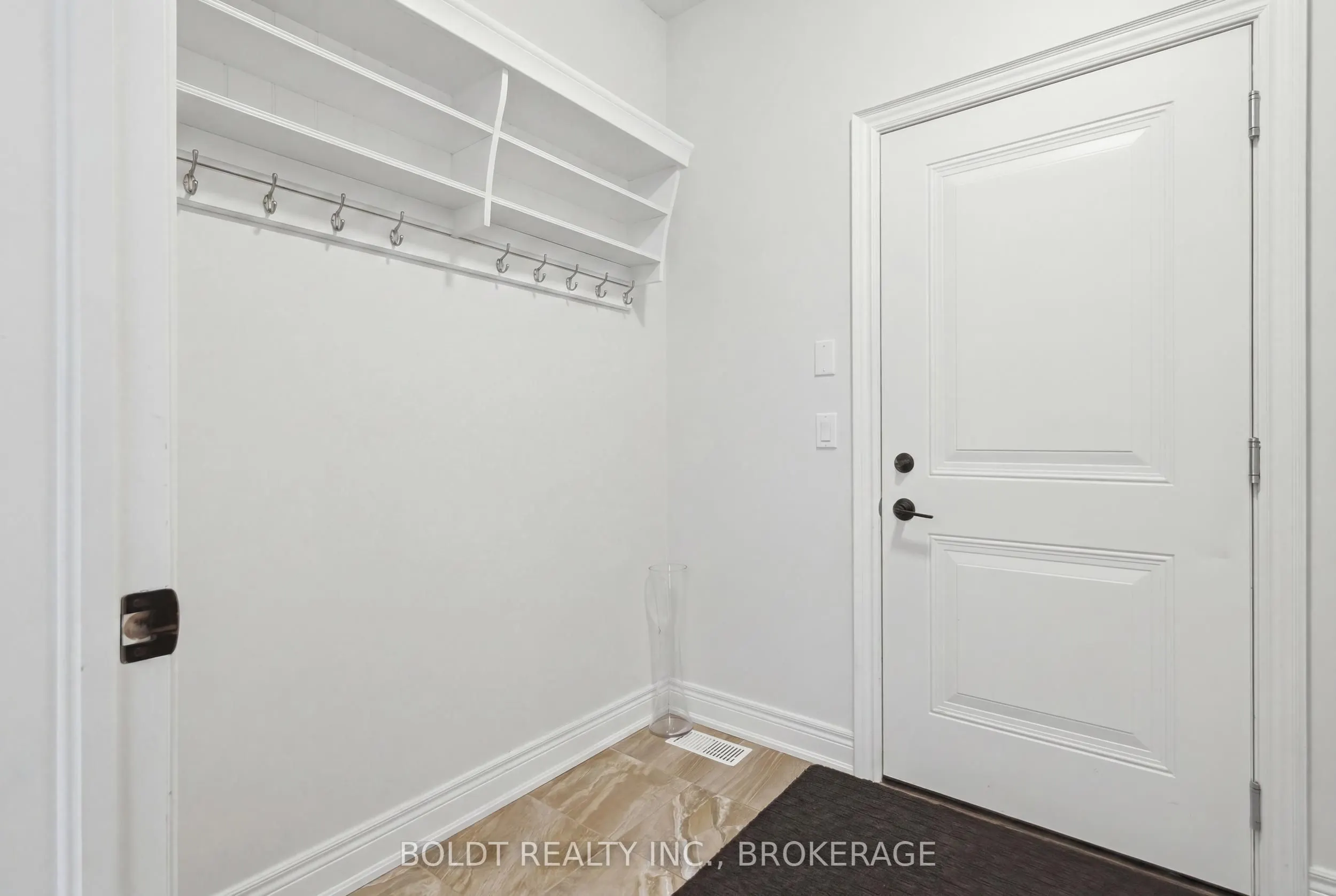 5 Gossen Drive