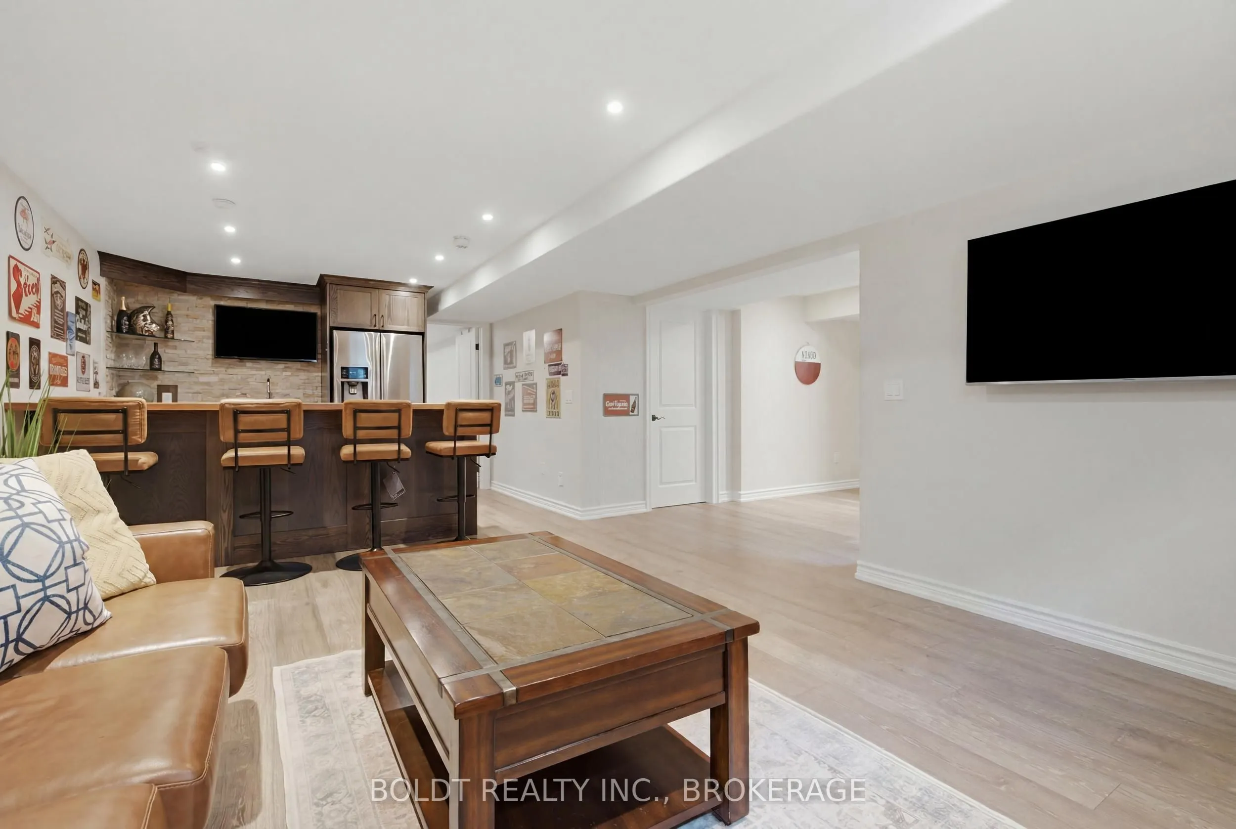 5 Gossen Drive
