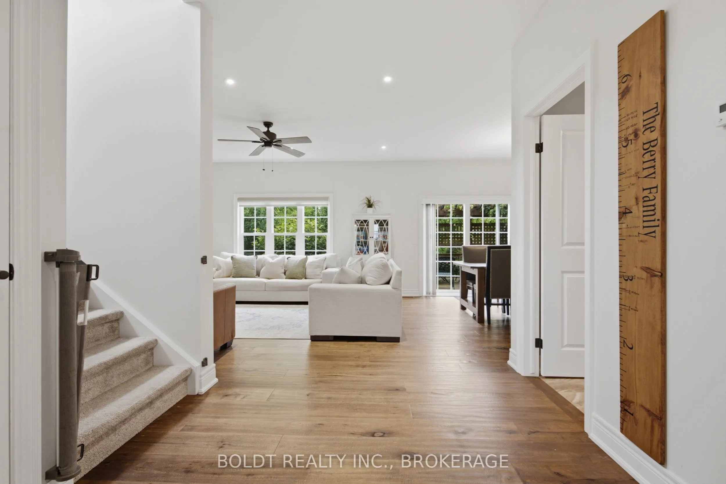 5 Gossen Drive