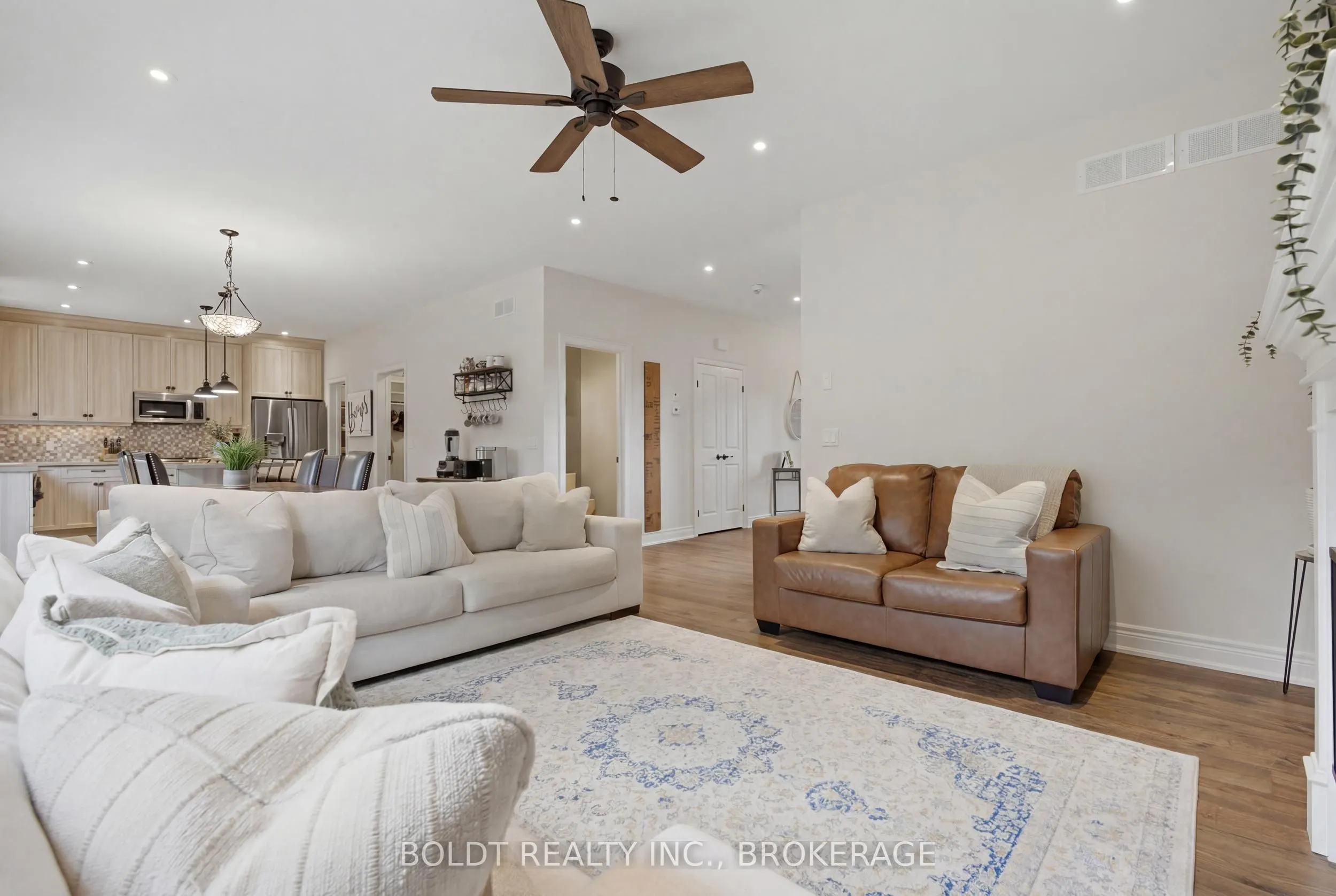 5 Gossen Drive