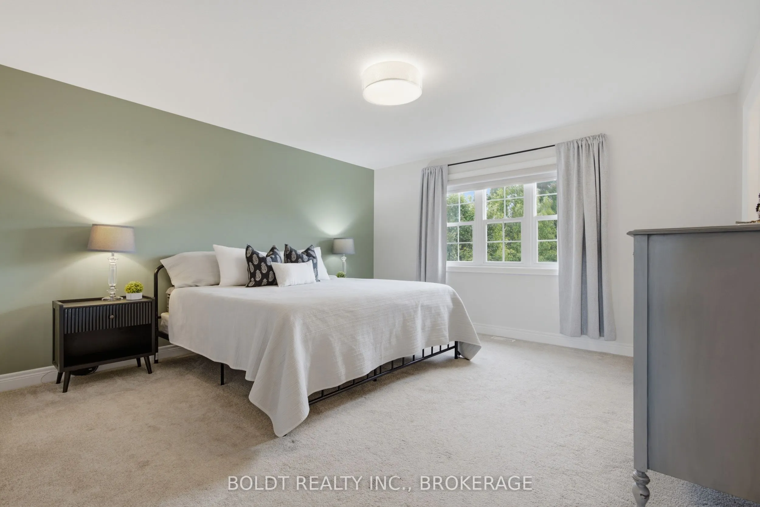 5 Gossen Drive