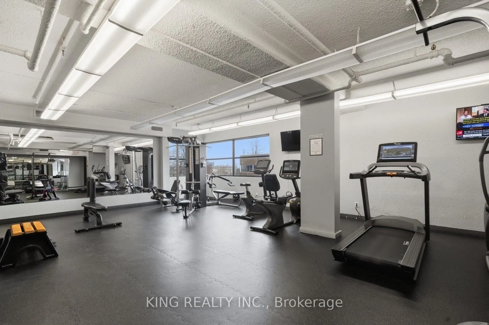 389 Dundas Street #701