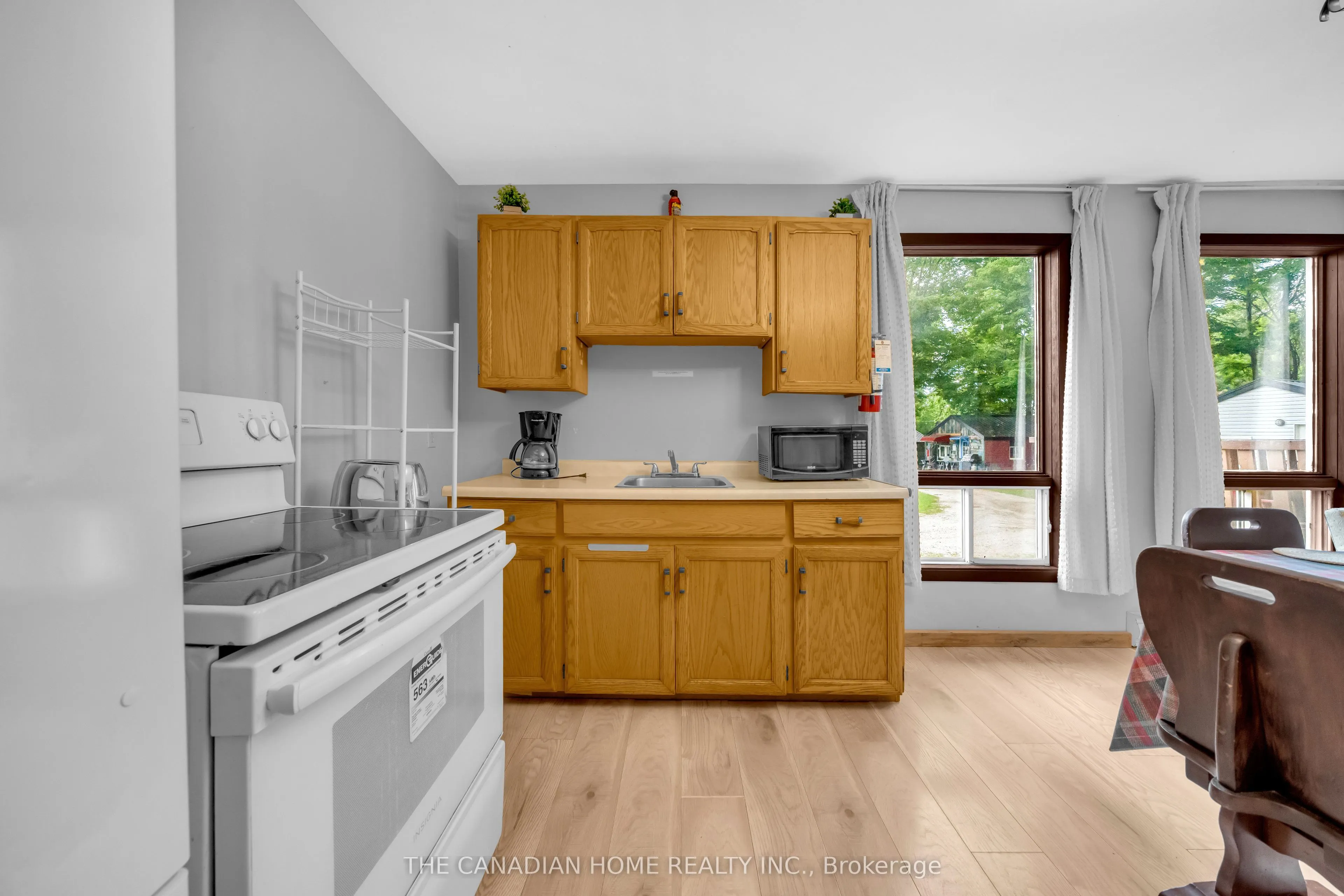 230 - 232 Lake Dalrymple Road #23