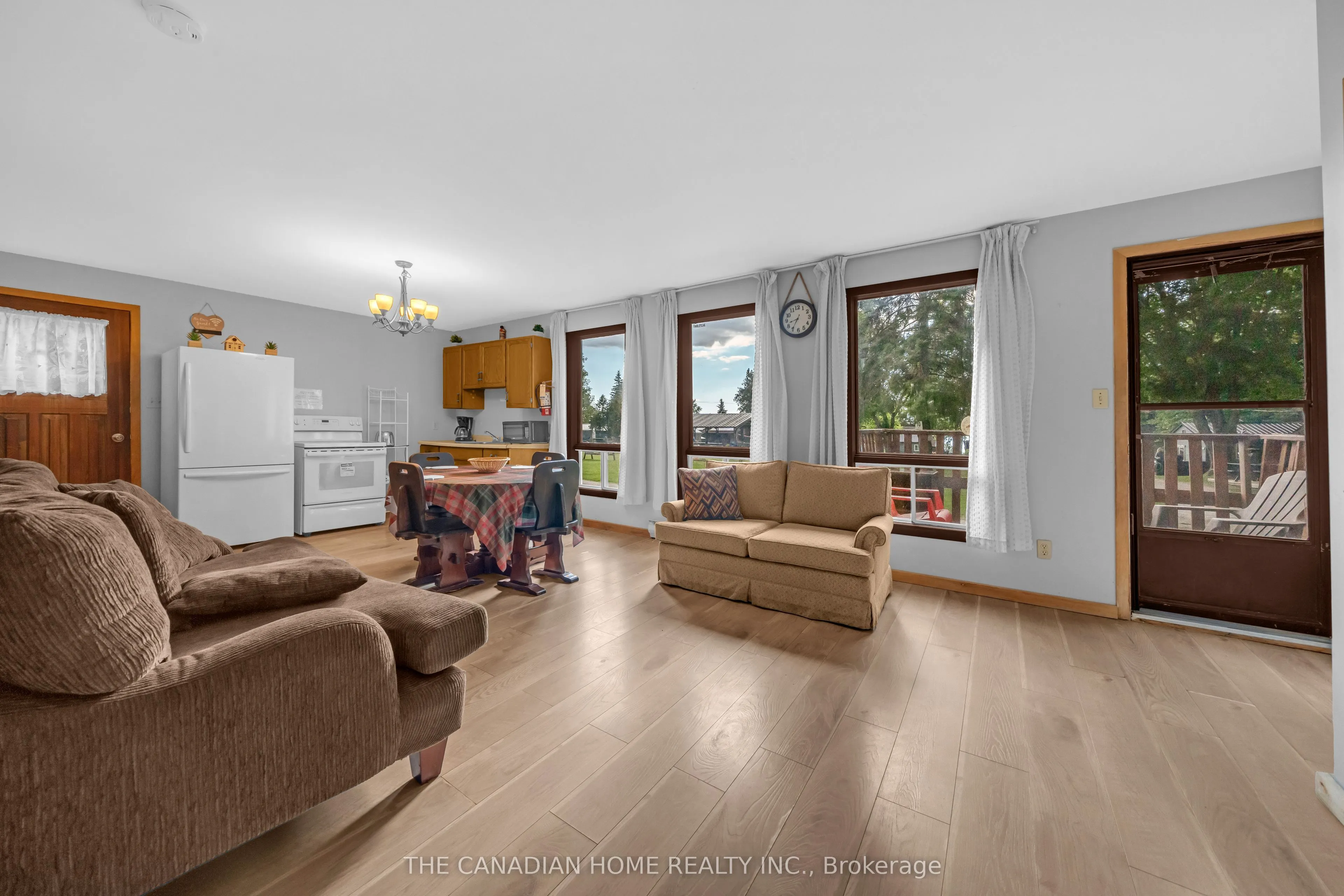 230 - 232 Lake Dalrymple Road #23
