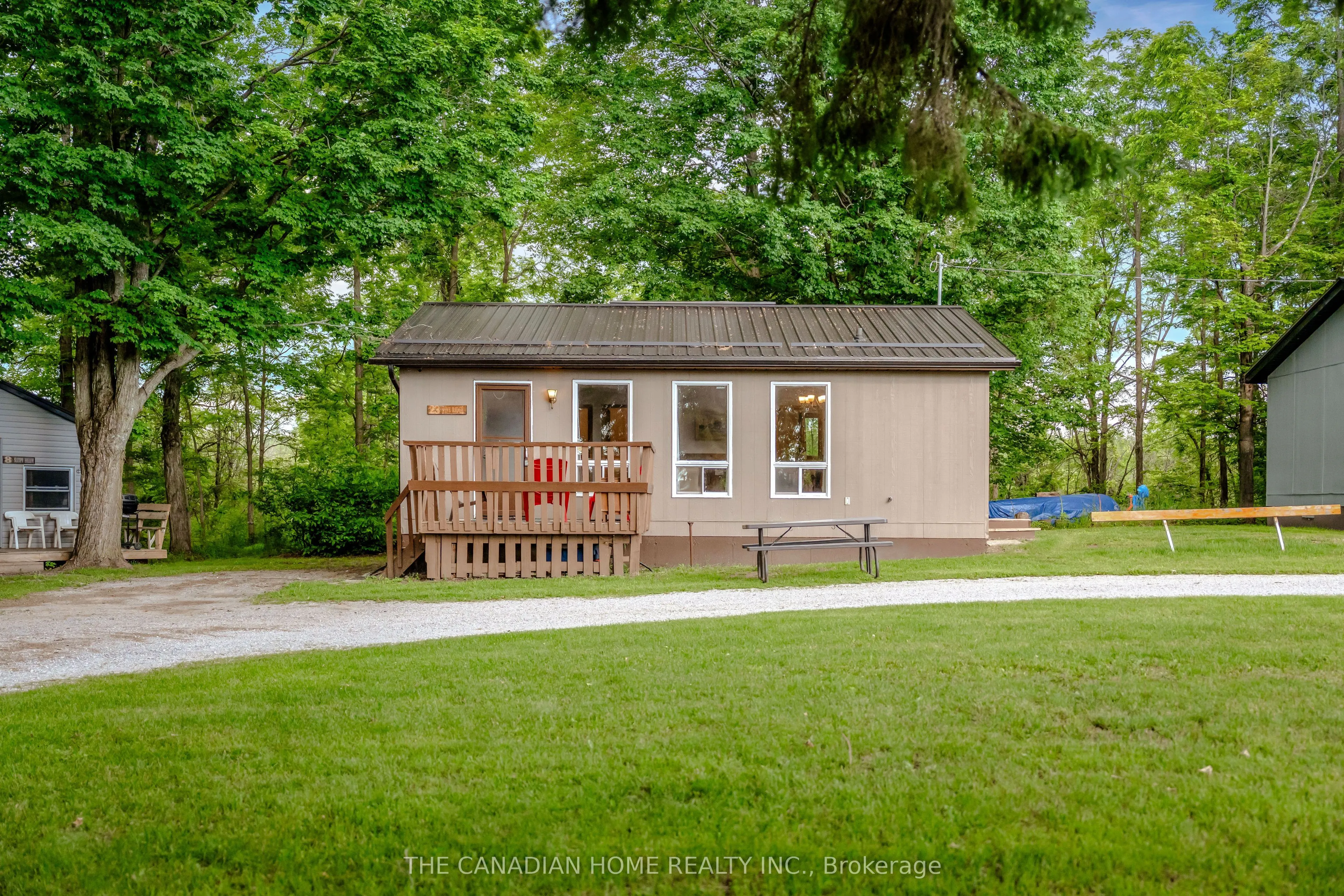 230 - 232 Lake Dalrymple Road #23