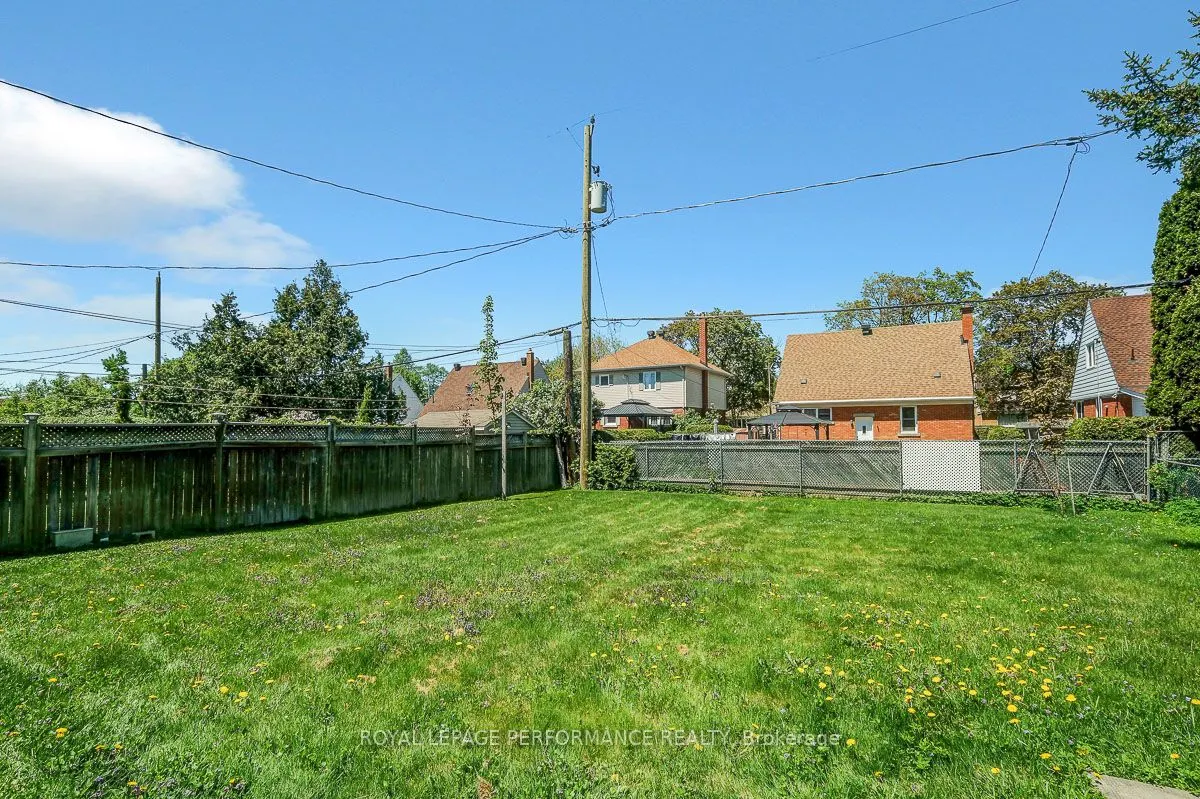 535 Dunbrack Street