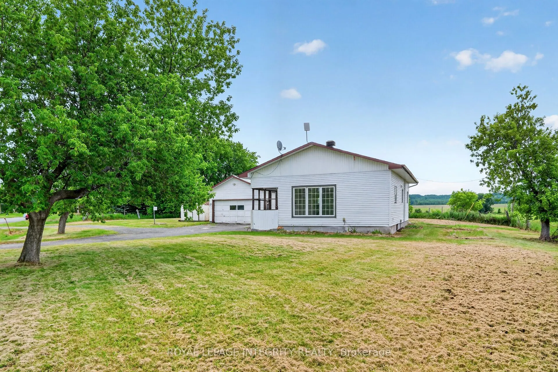 3156 Old Highway 17 Road