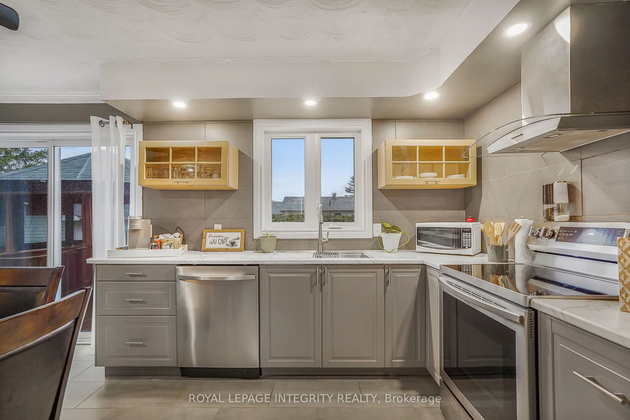 84 Lalande Crescent