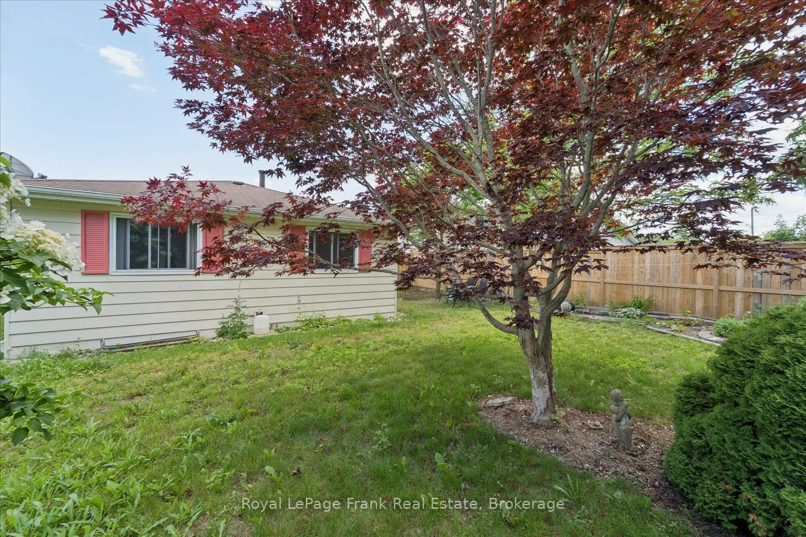 544 Maher Crescent