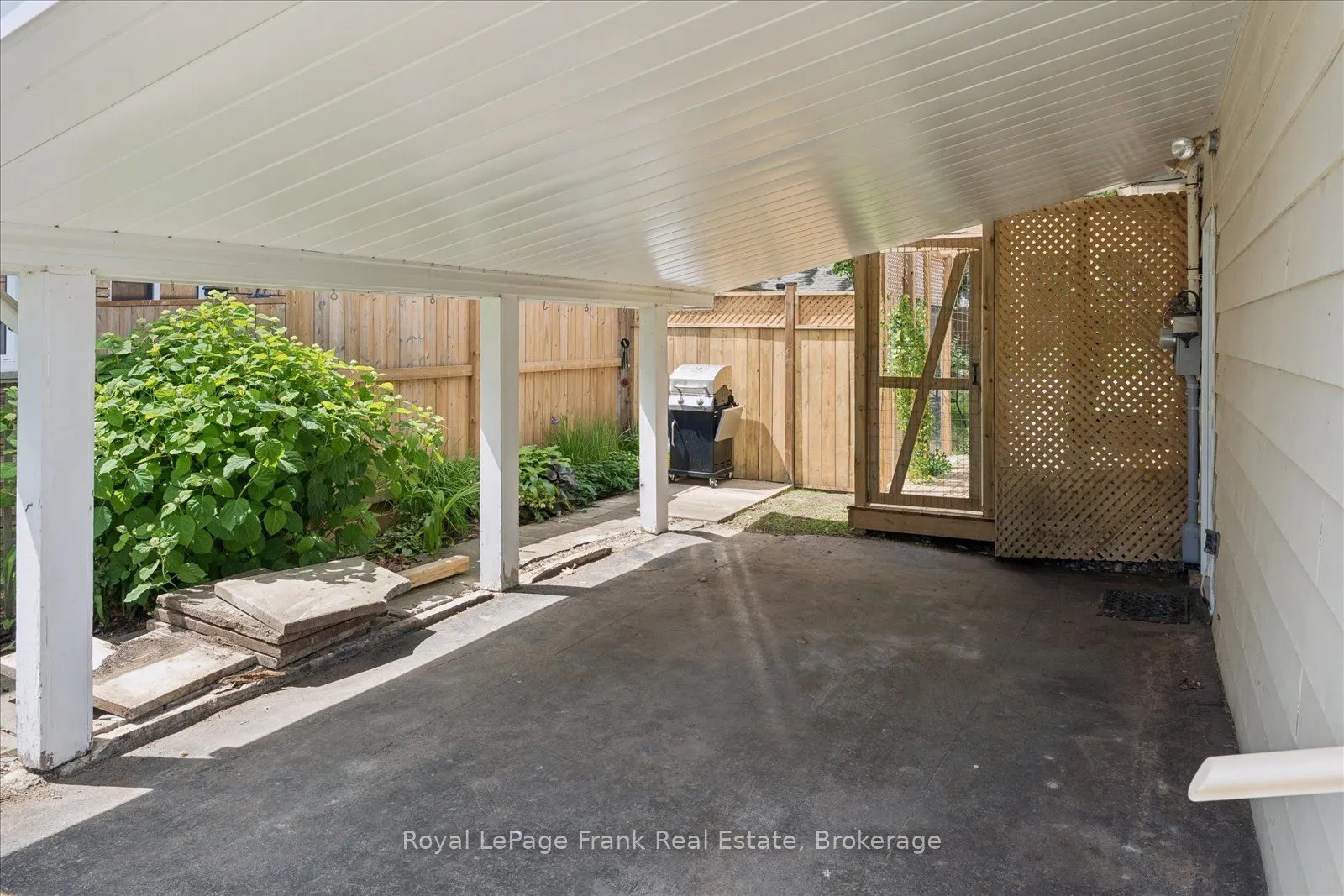 544 Maher Crescent