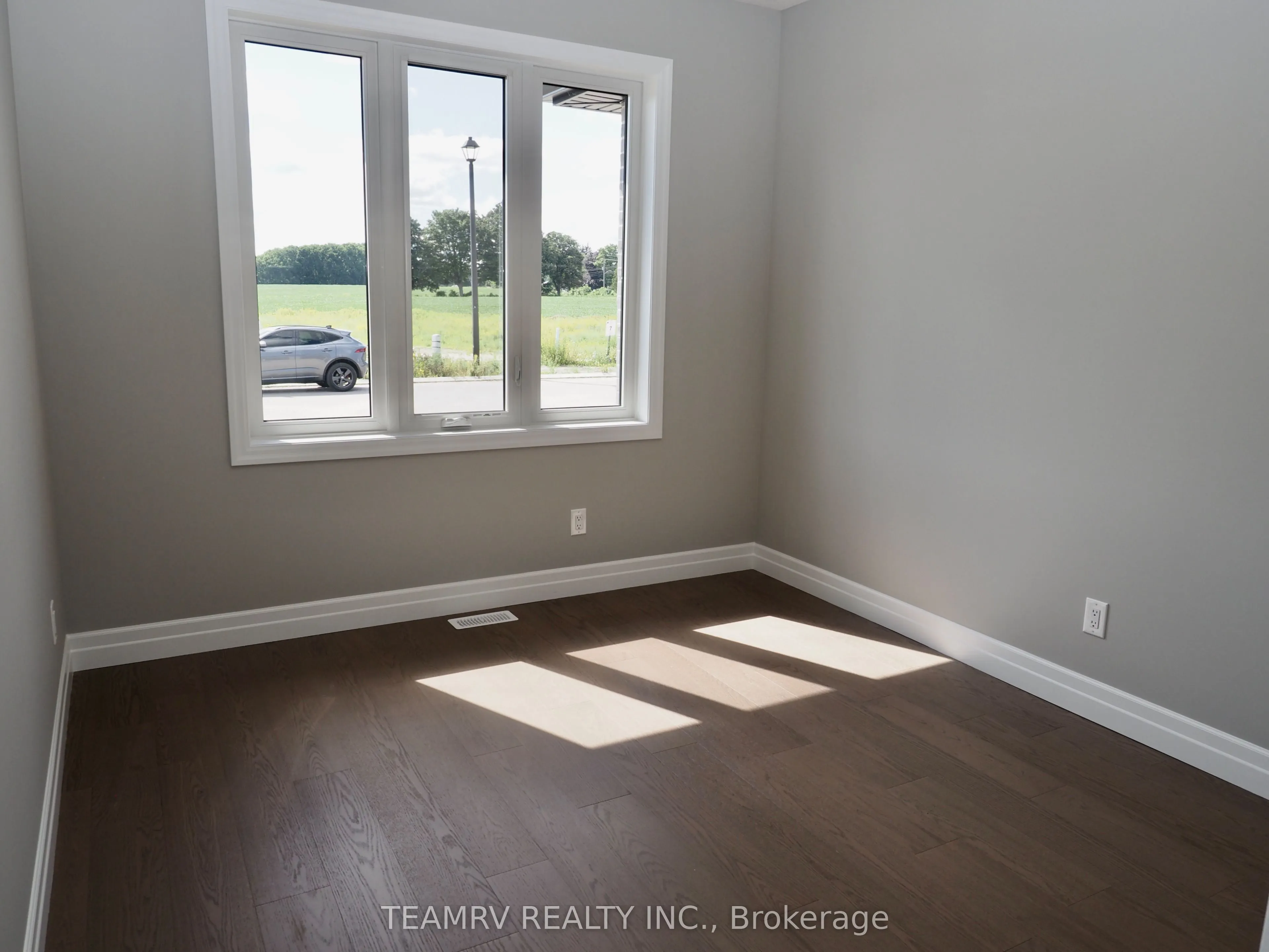 17 DARROW Drive