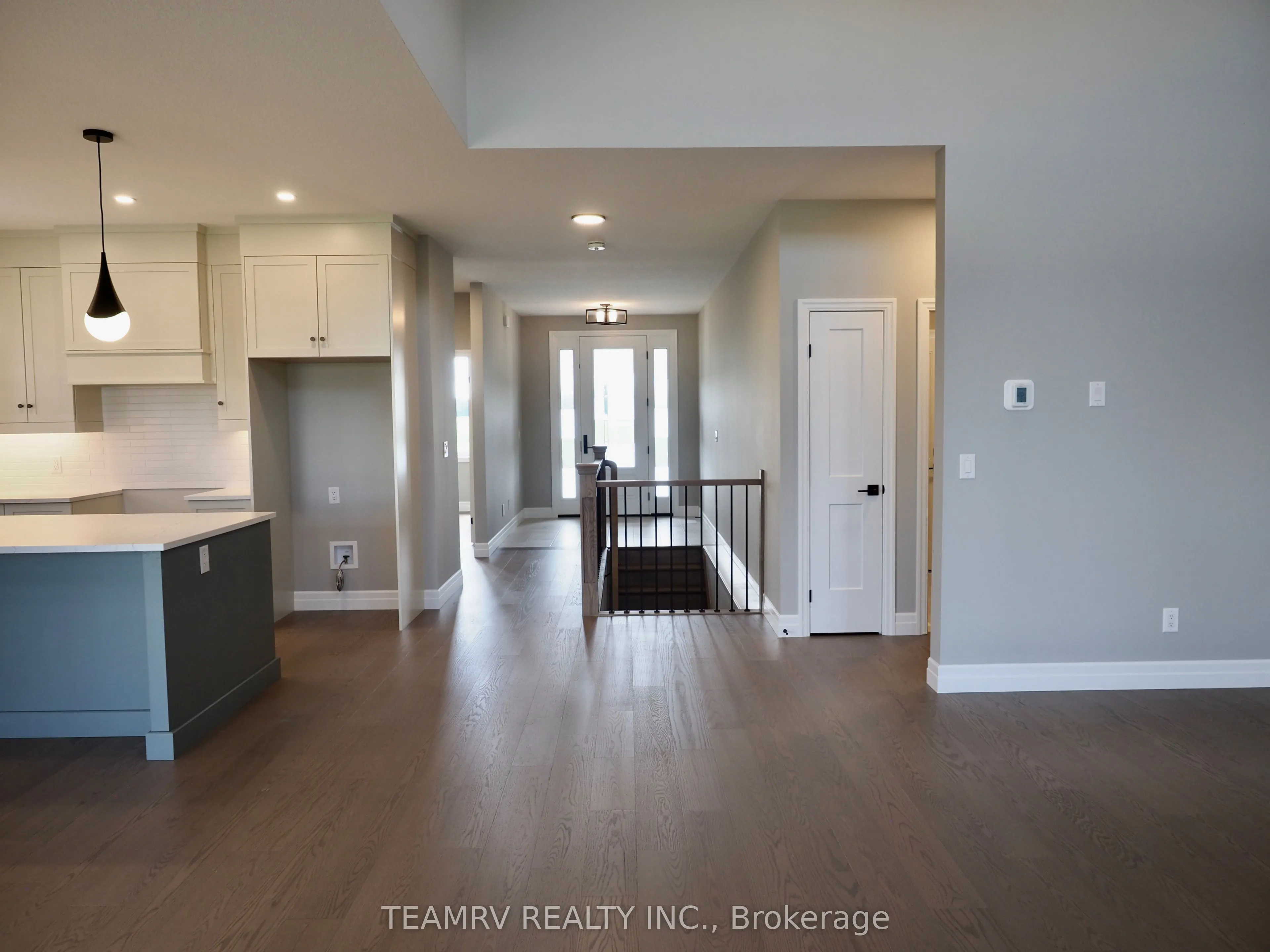 17 DARROW Drive