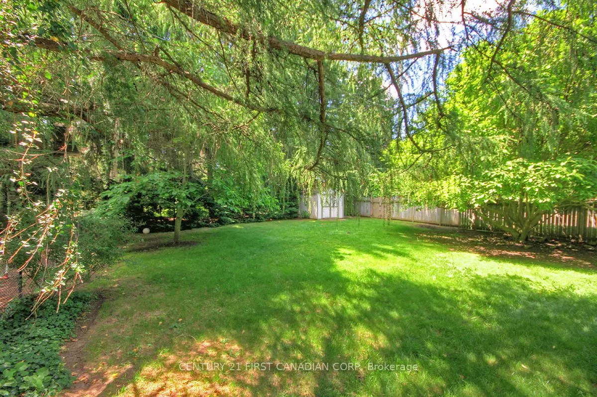 4 JERSEYVILLE Road E