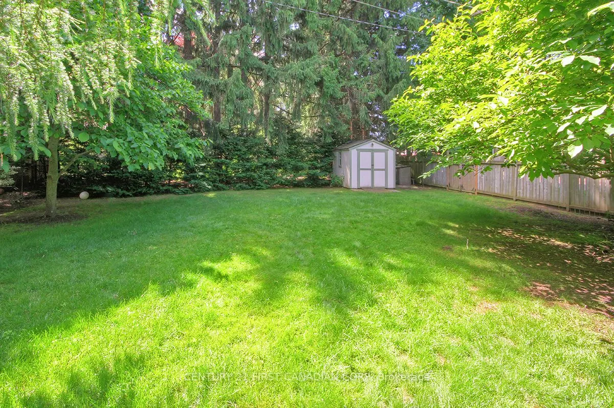 4 JERSEYVILLE Road E