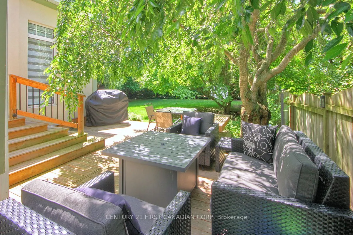 4 JERSEYVILLE Road E