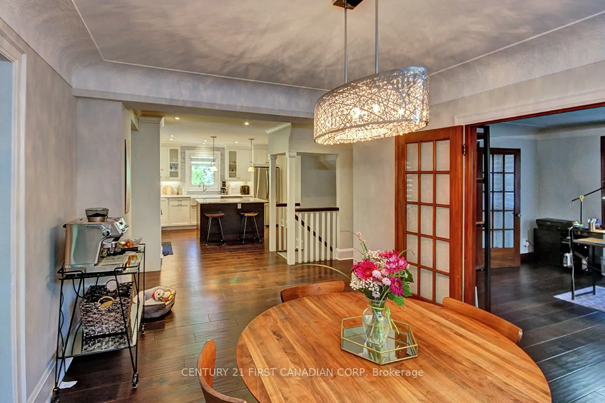 4 JERSEYVILLE Road E