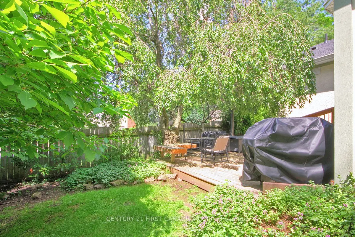 4 JERSEYVILLE Road E