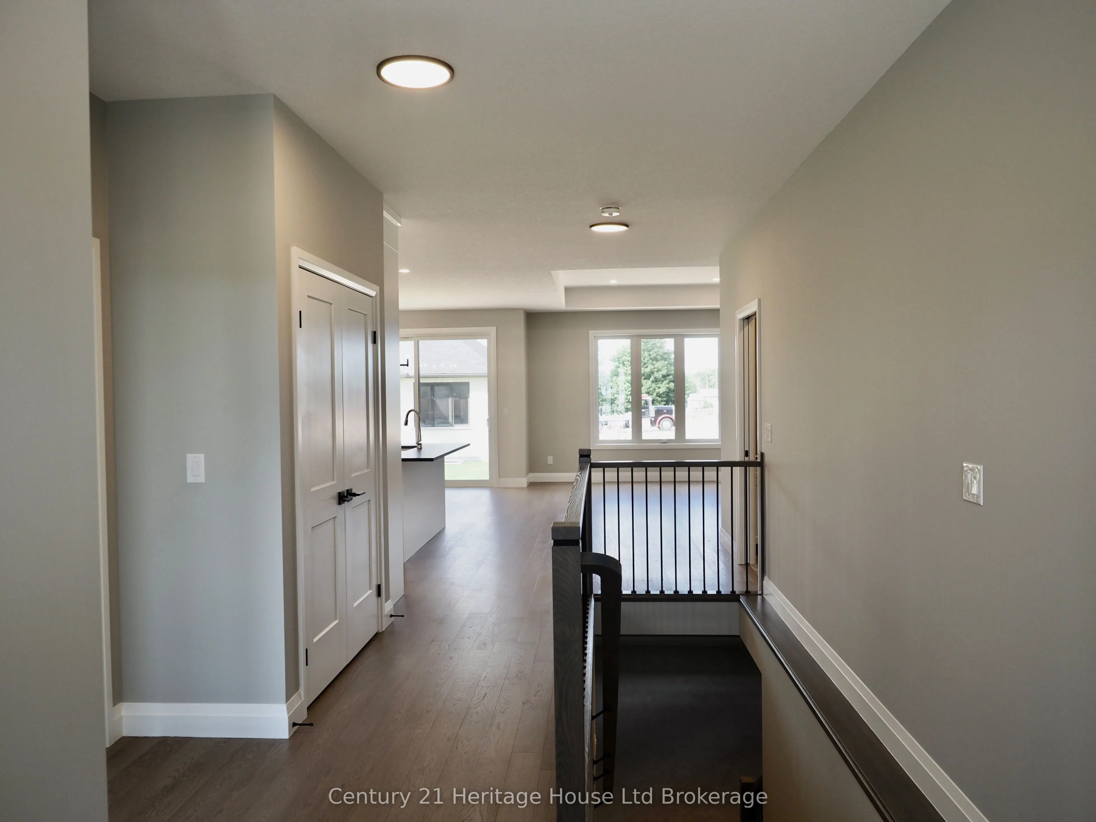 4 Bodwell Avenue