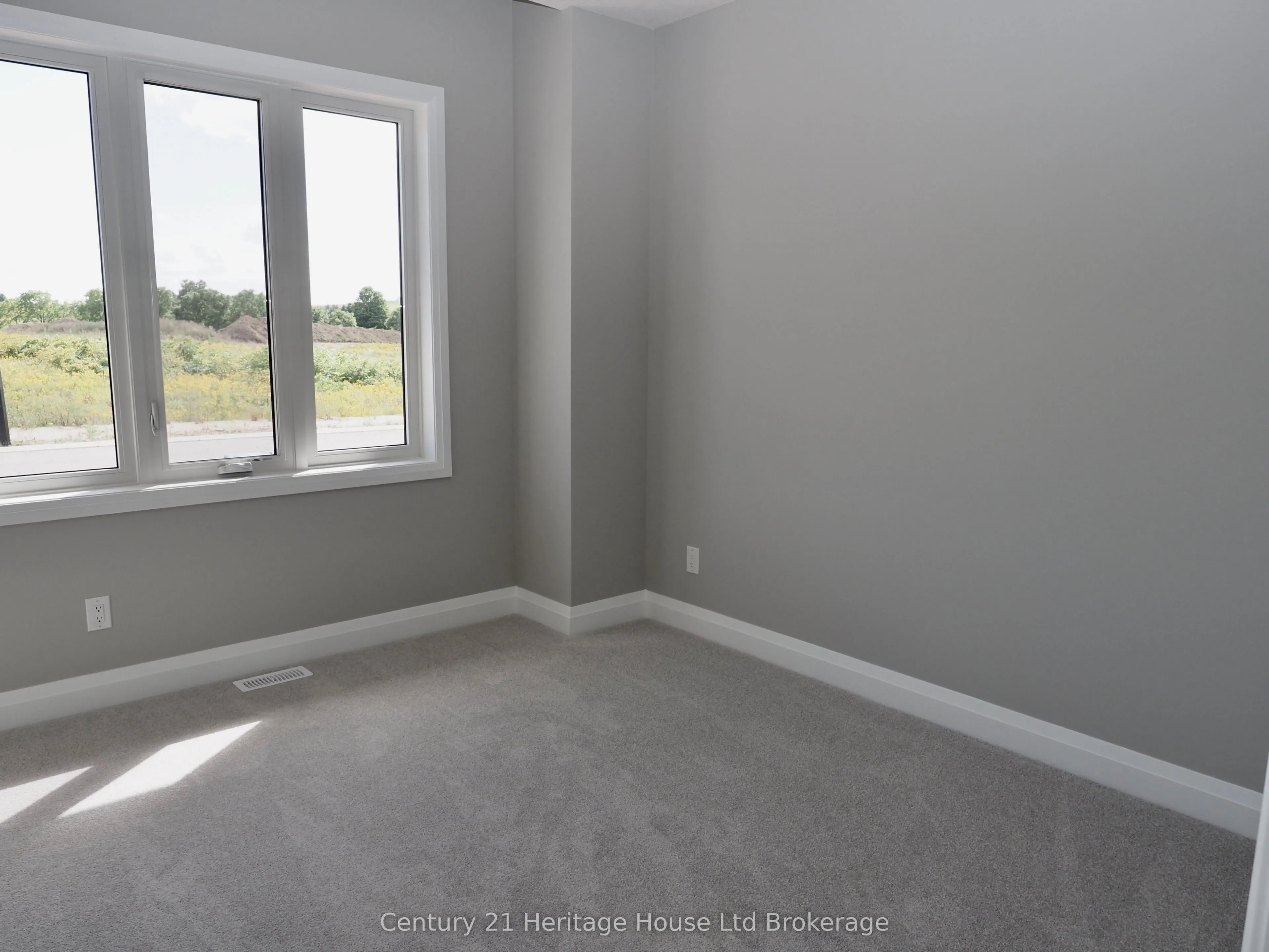 4 Bodwell Avenue