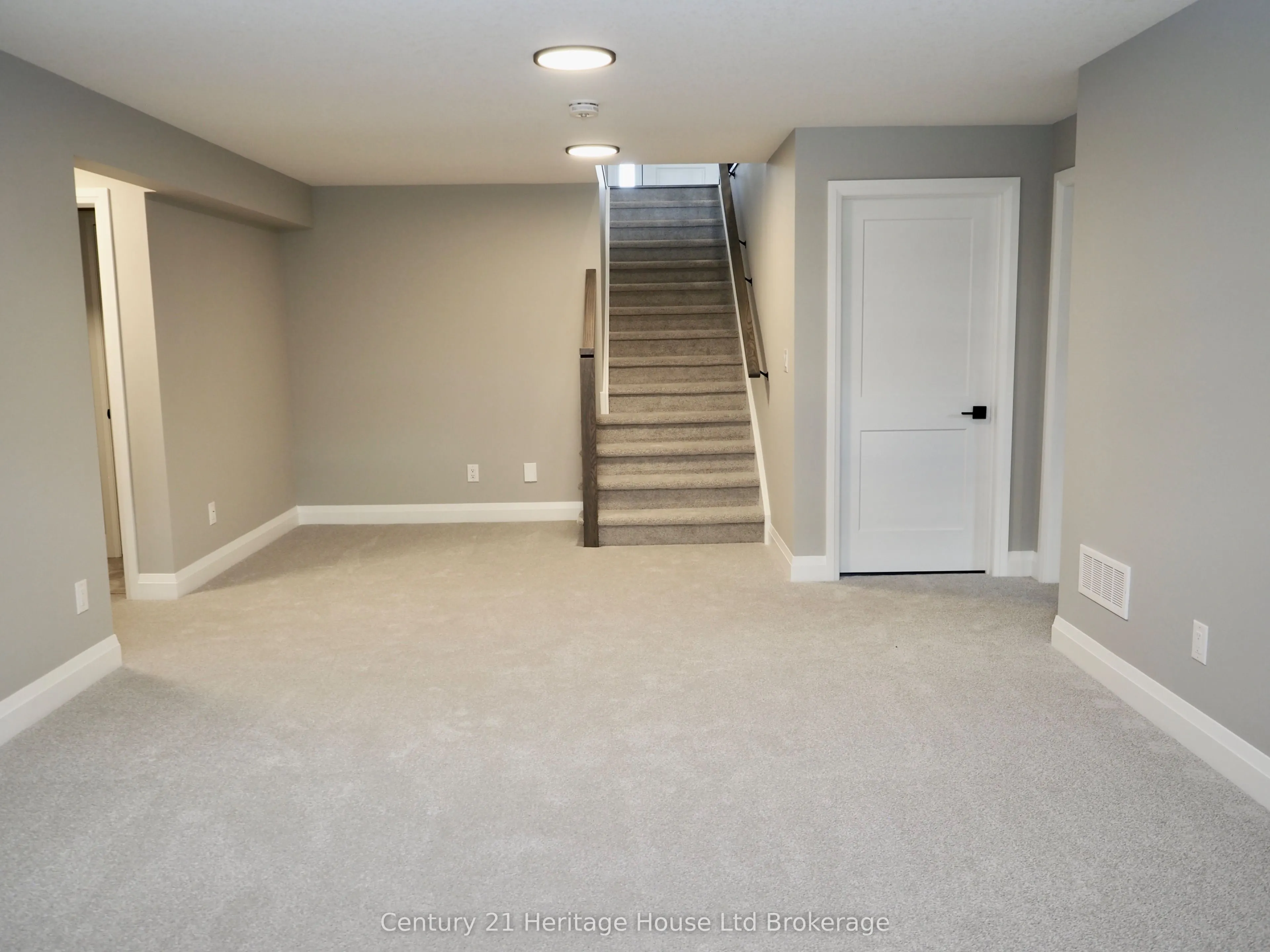 4 Bodwell Avenue