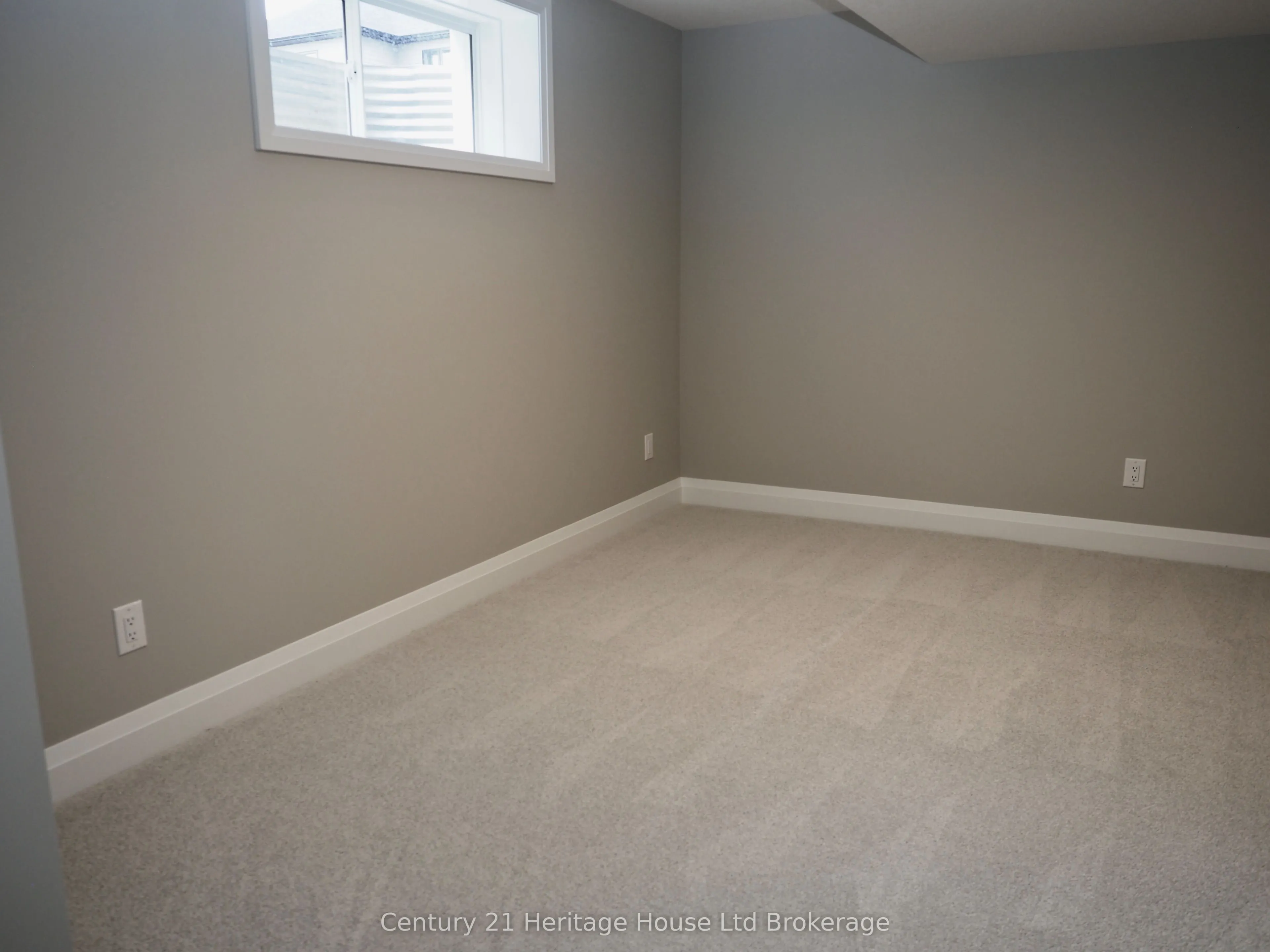 4 Bodwell Avenue