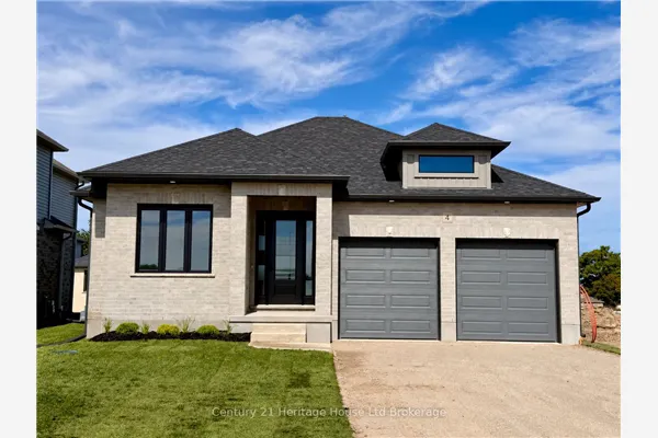 4 Bodwell Avenue