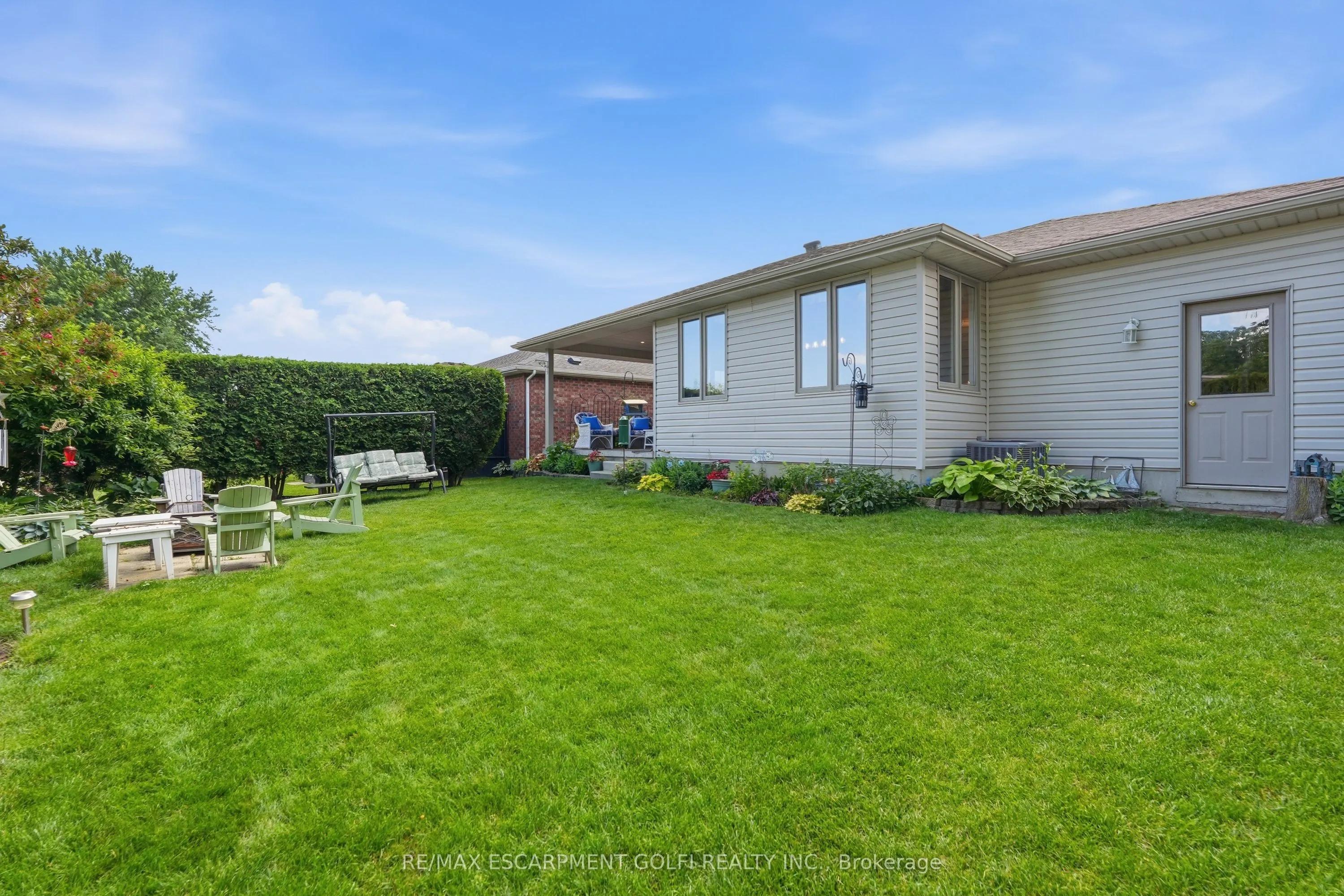 12 Schneider Drive