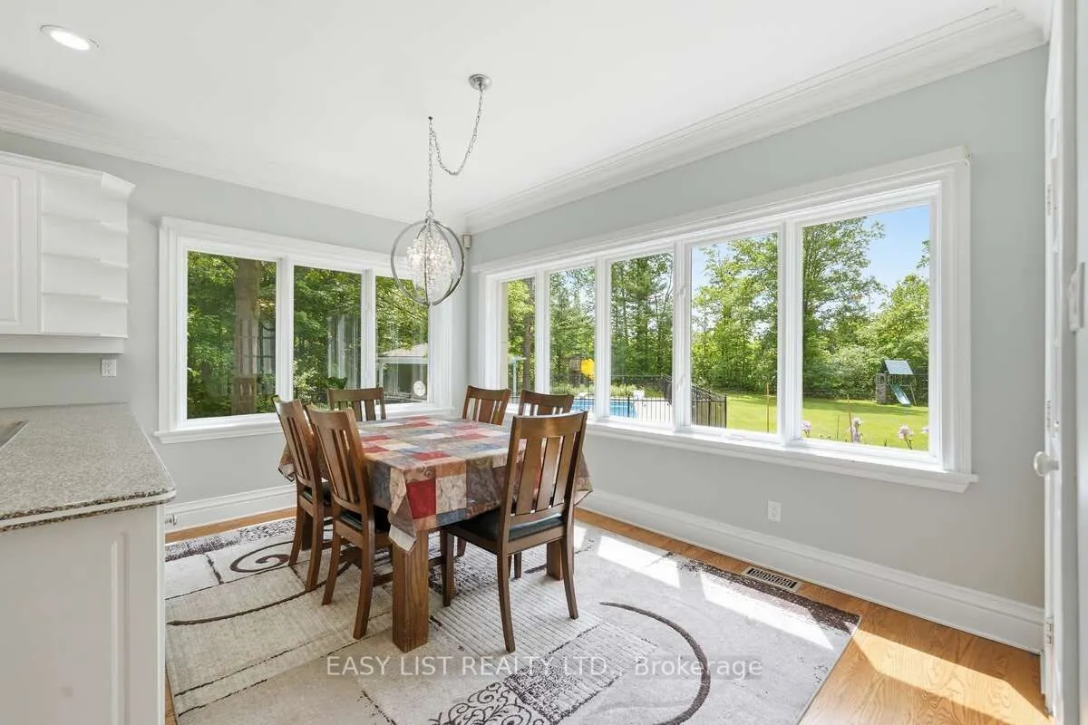 28 Marchbrook Circle