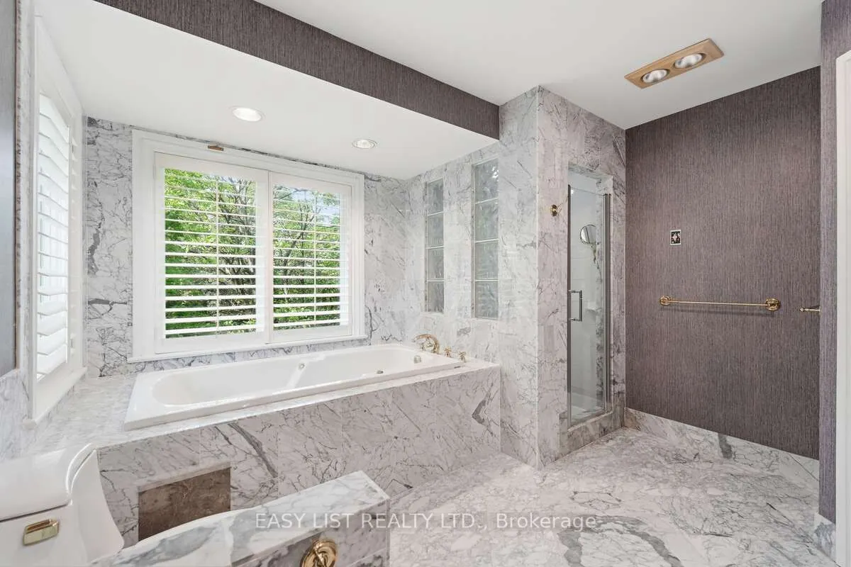 28 Marchbrook Circle