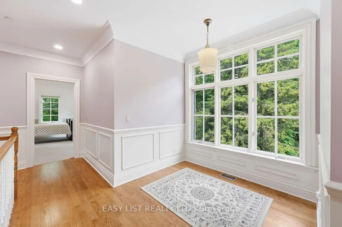 28 Marchbrook Circle