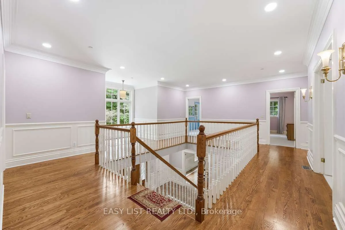 28 Marchbrook Circle