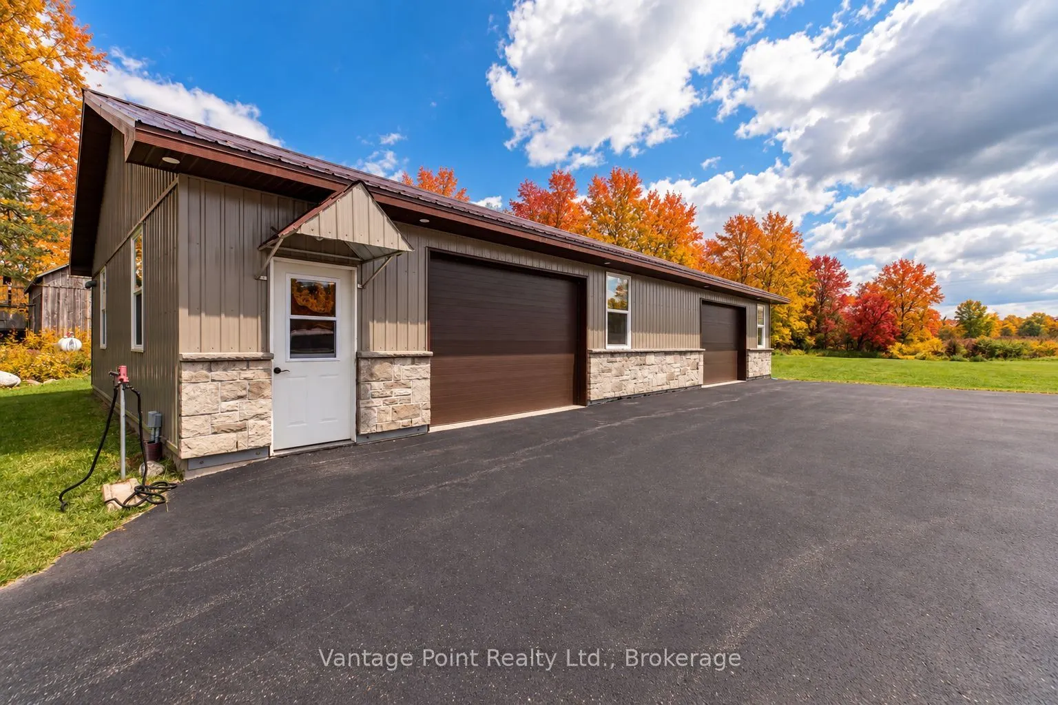 776227 10 Highway