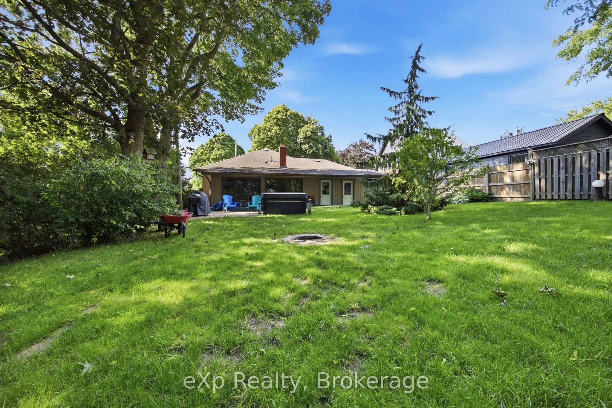 29 Concession Street E