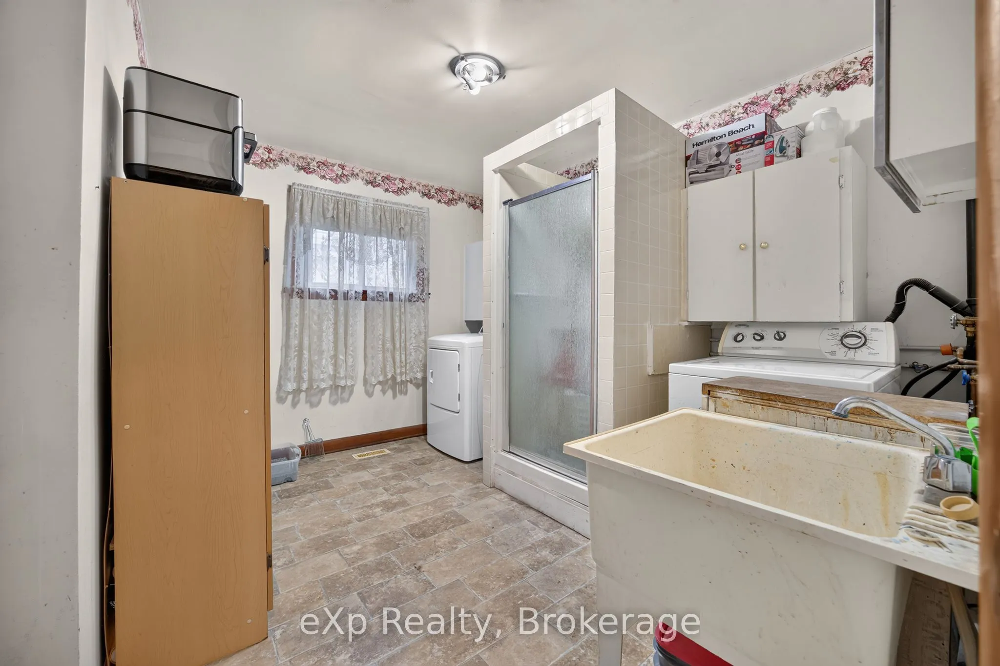 29 Concession Street E