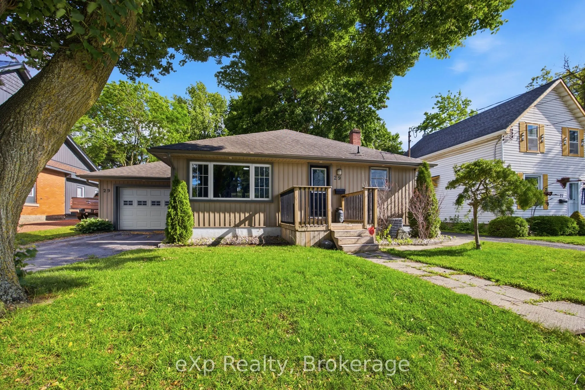 29 Concession Street E