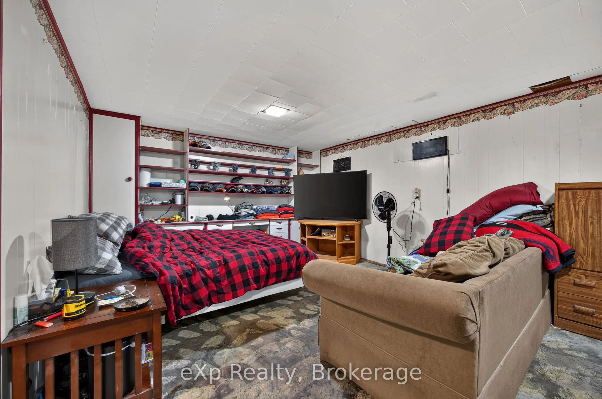 29 Concession Street E