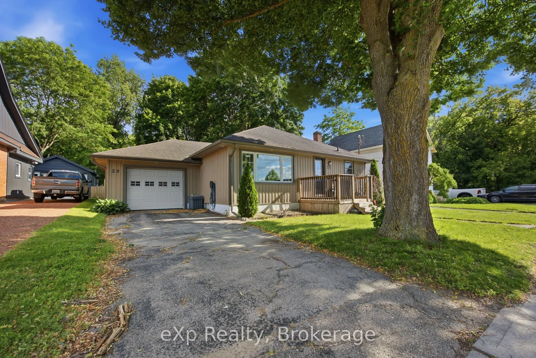 29 Concession Street E