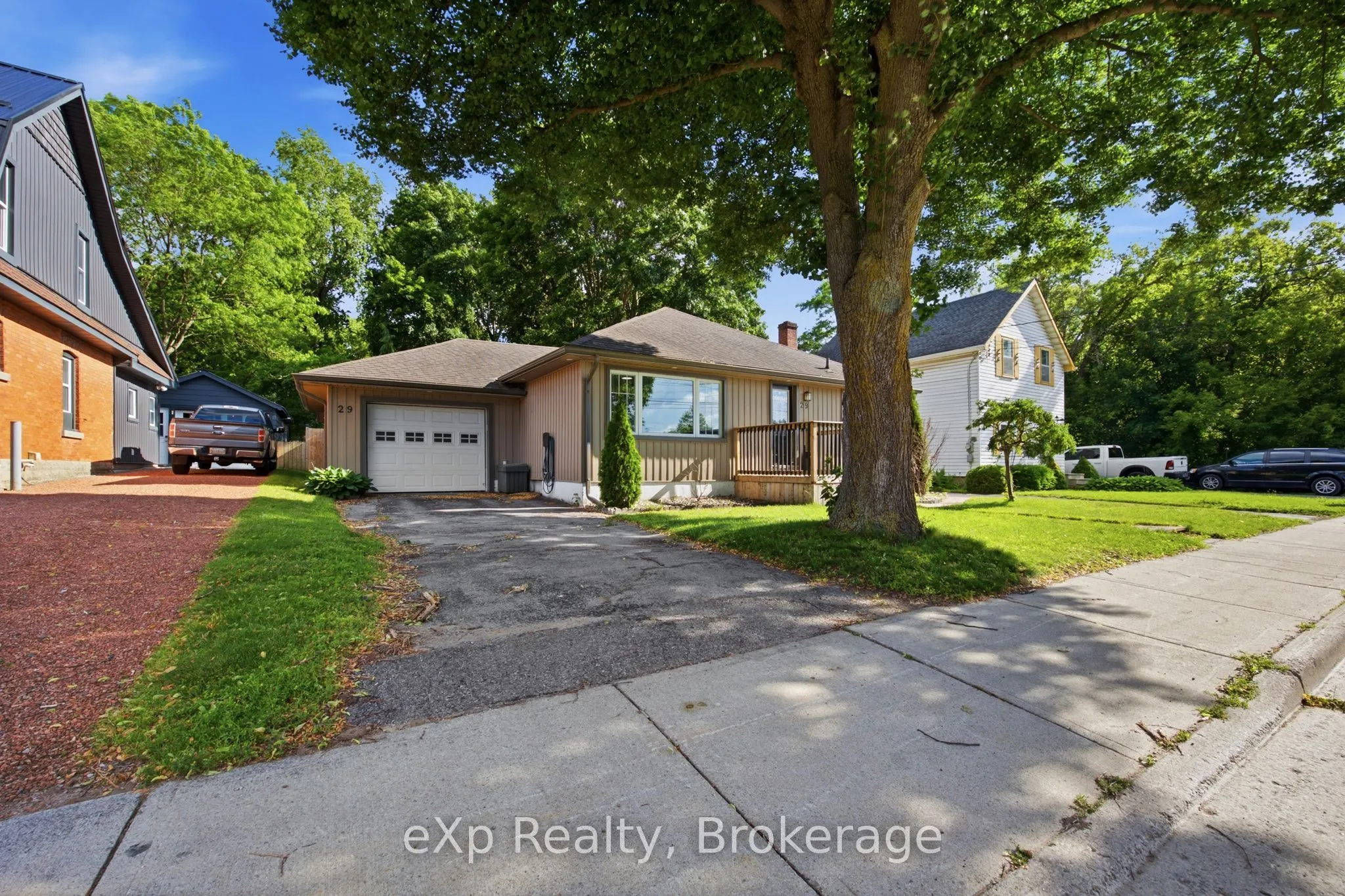 29 Concession Street E