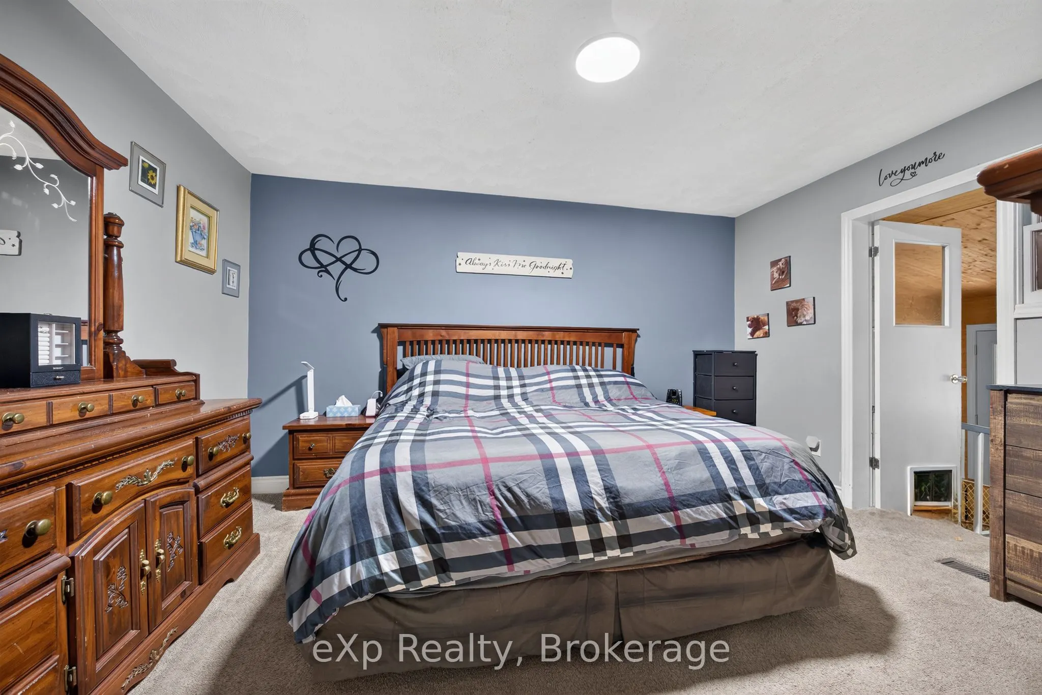 29 Concession Street E
