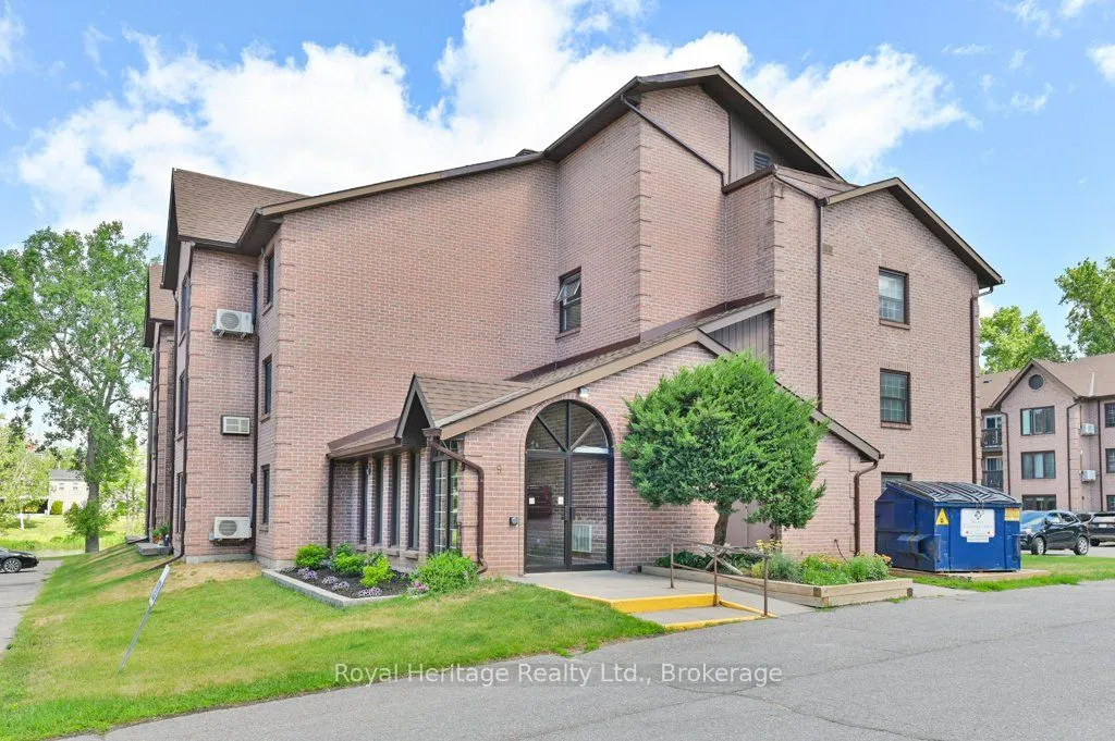 9 Centre Street #203
