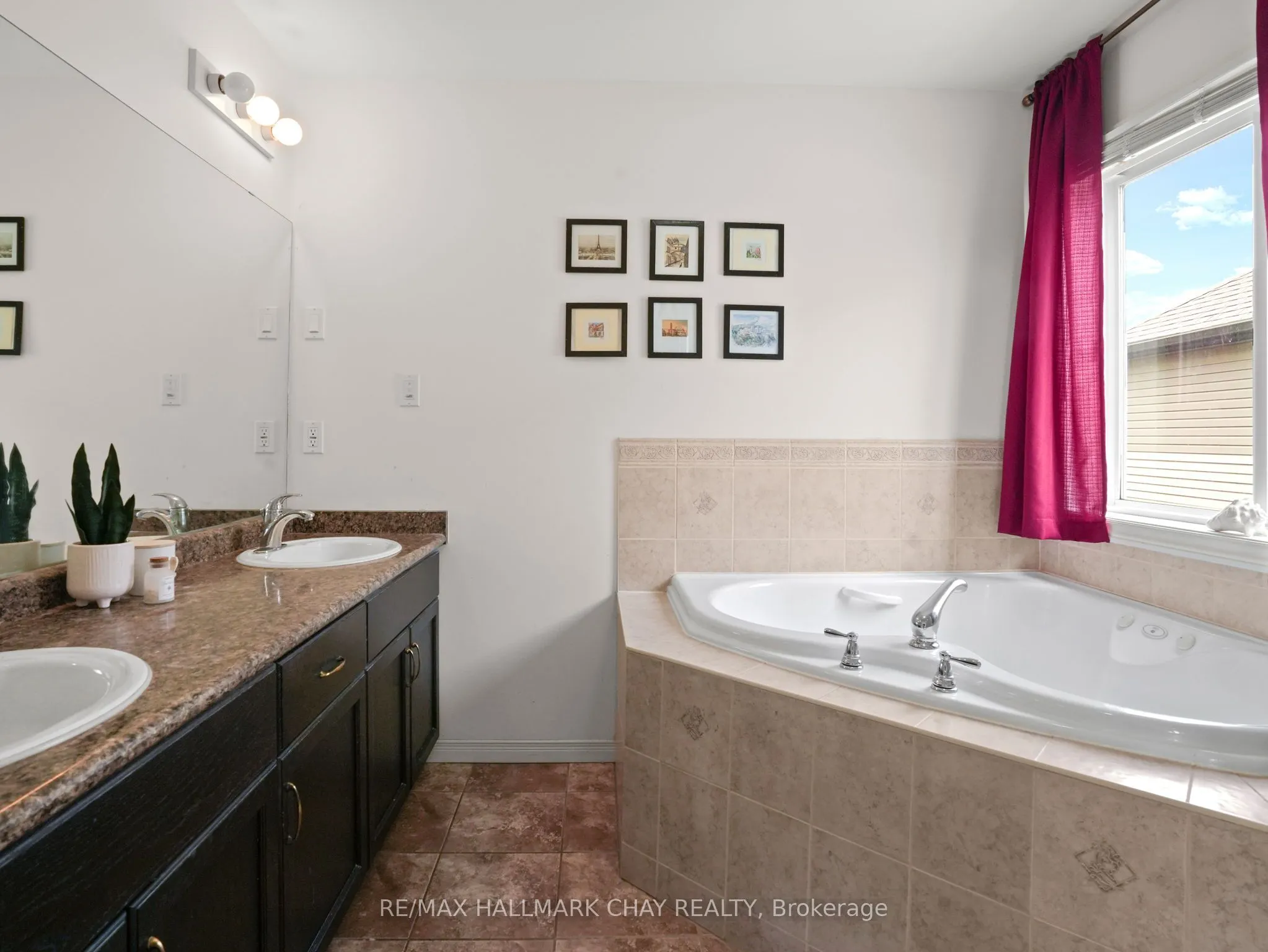192 Muriel Street