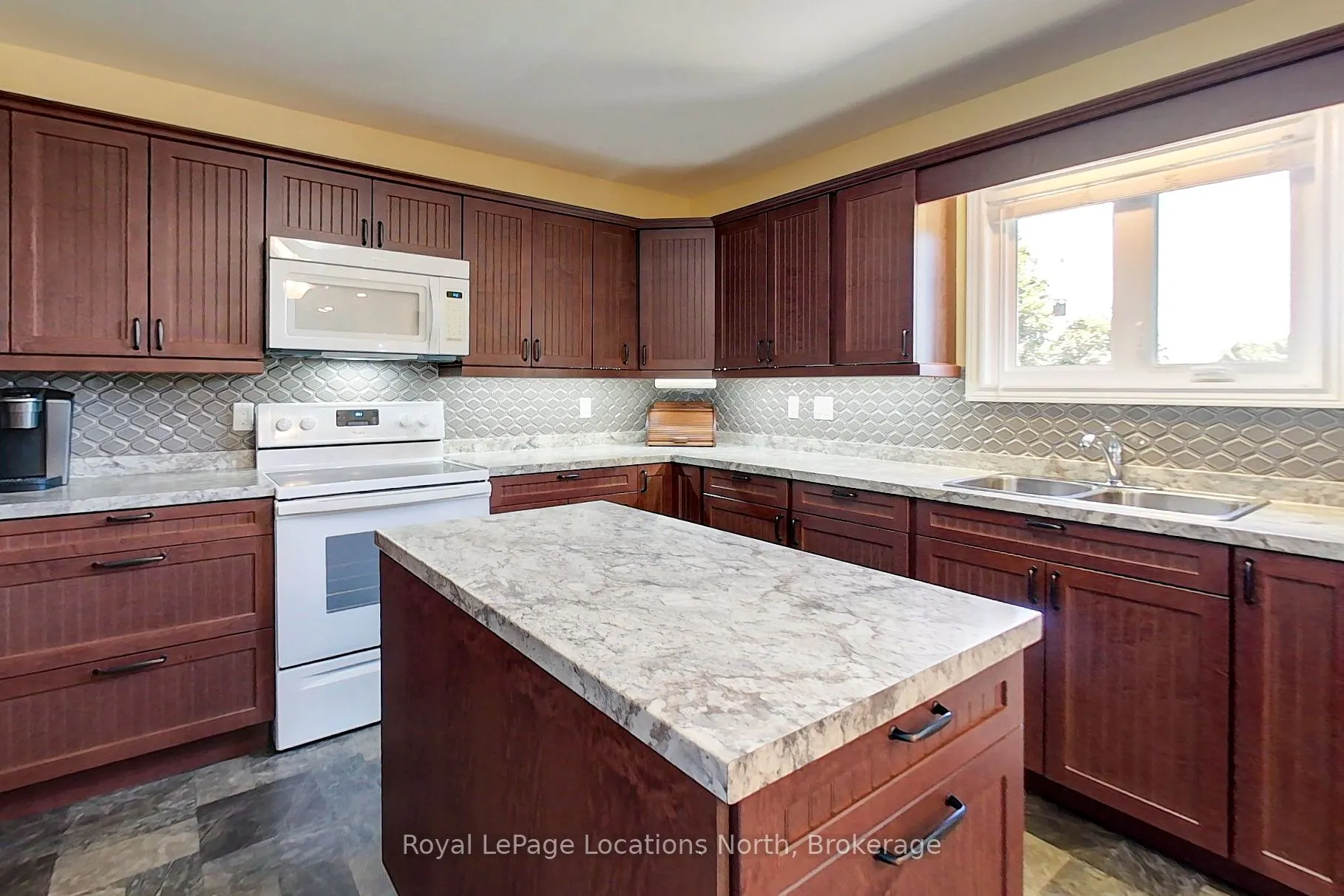 595 Ridge Road