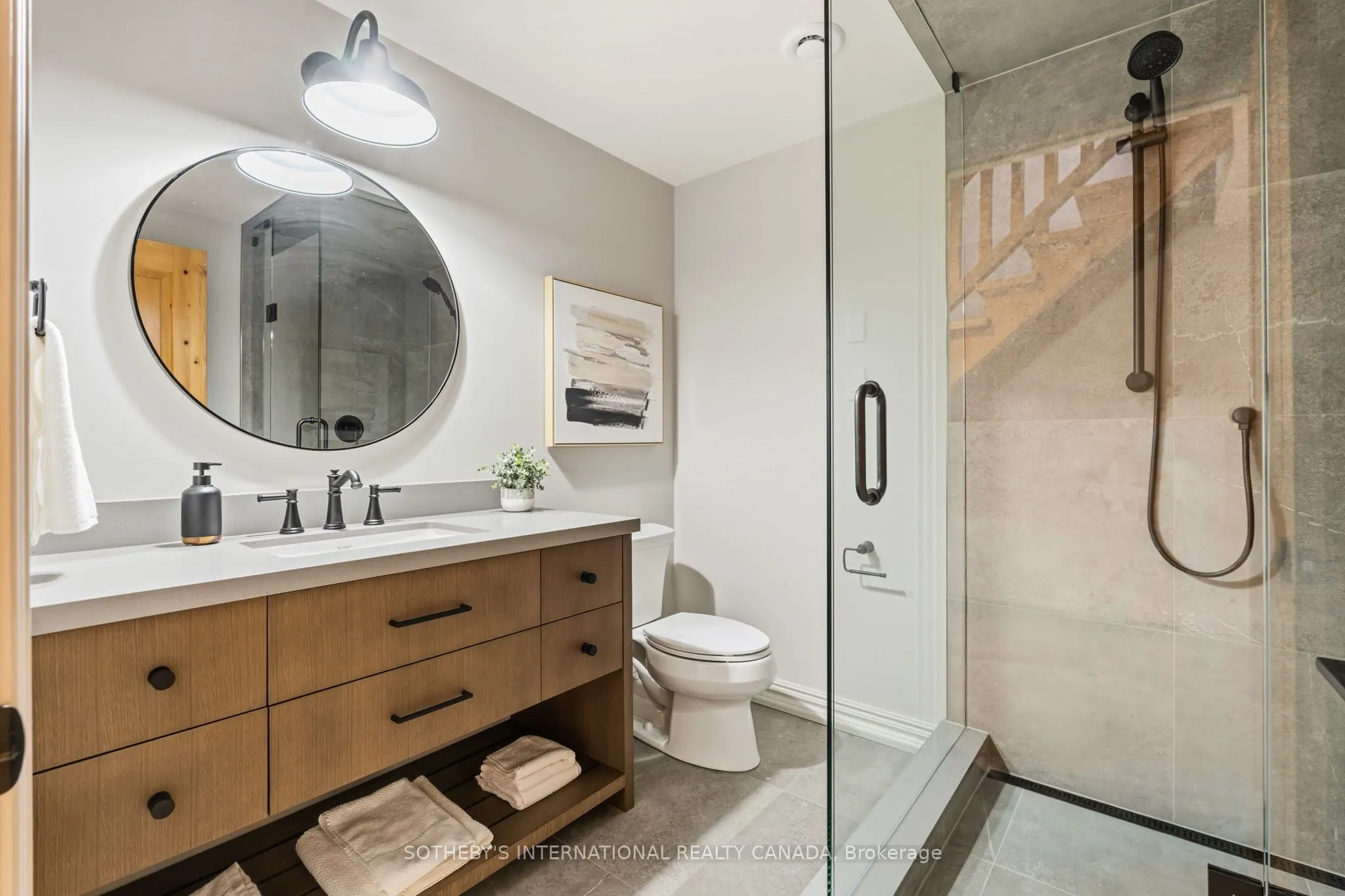 136 Princes Street W