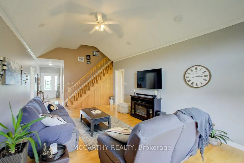 260254 SOUTHGATE RD 26 Road