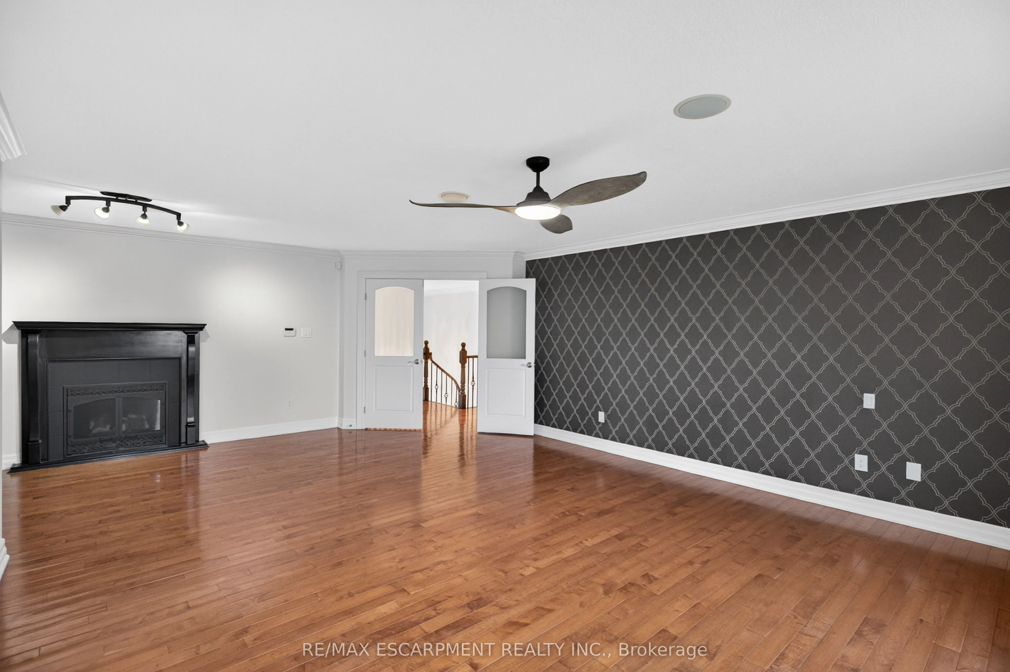 803 Ridge Road